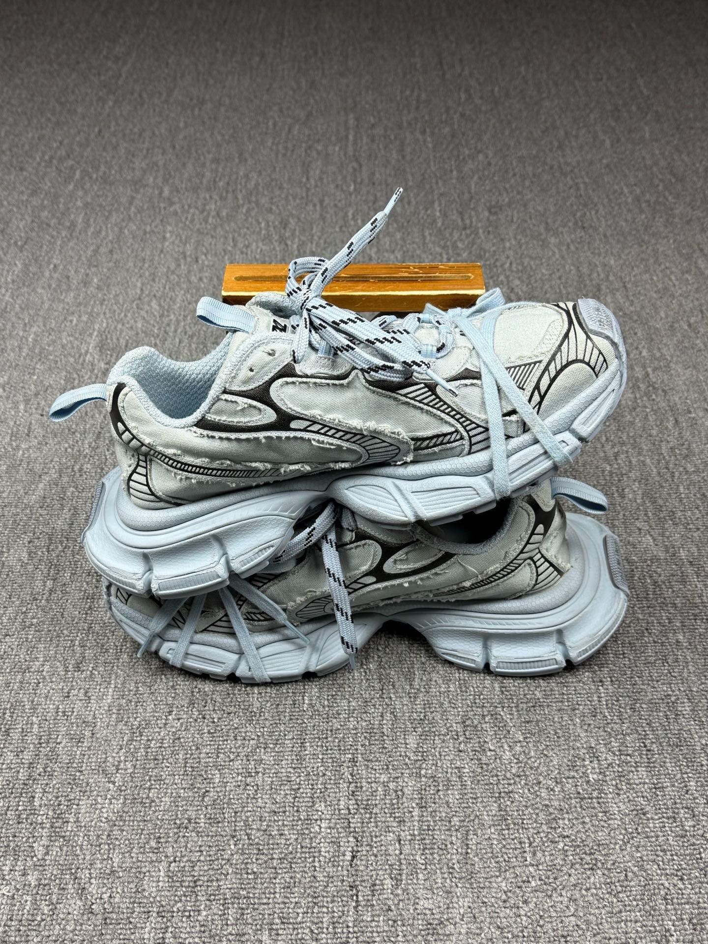 Balenciaga Balenciaga Multi Lowtop Sneakers 9 Men Size US 9 / EU 42 - 3 Thumbnail