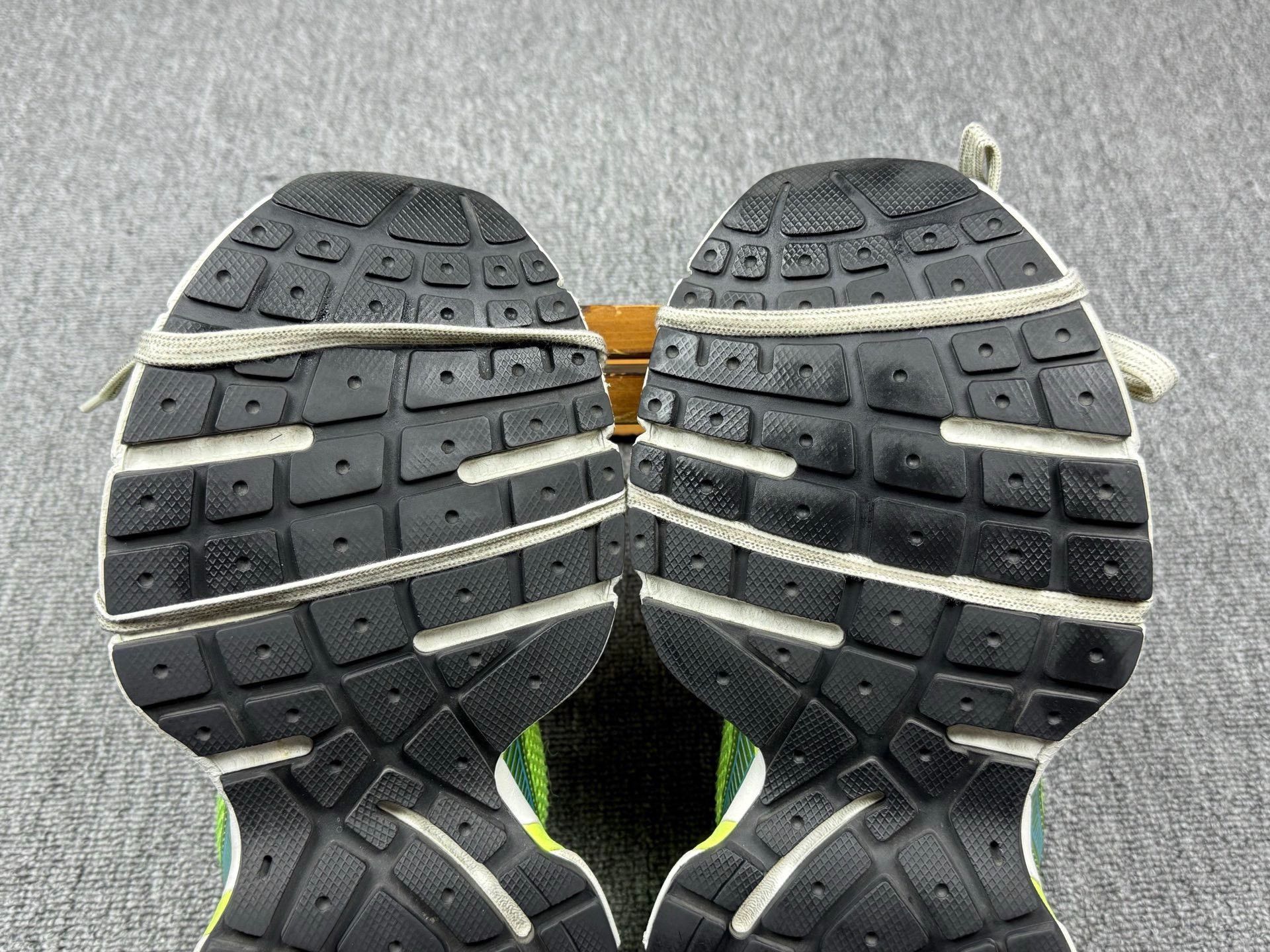 Balenciaga Balenciaga Glow Green Lowtop Sneakers 9 Men Size US 9 / EU 42 - 7 Thumbnail