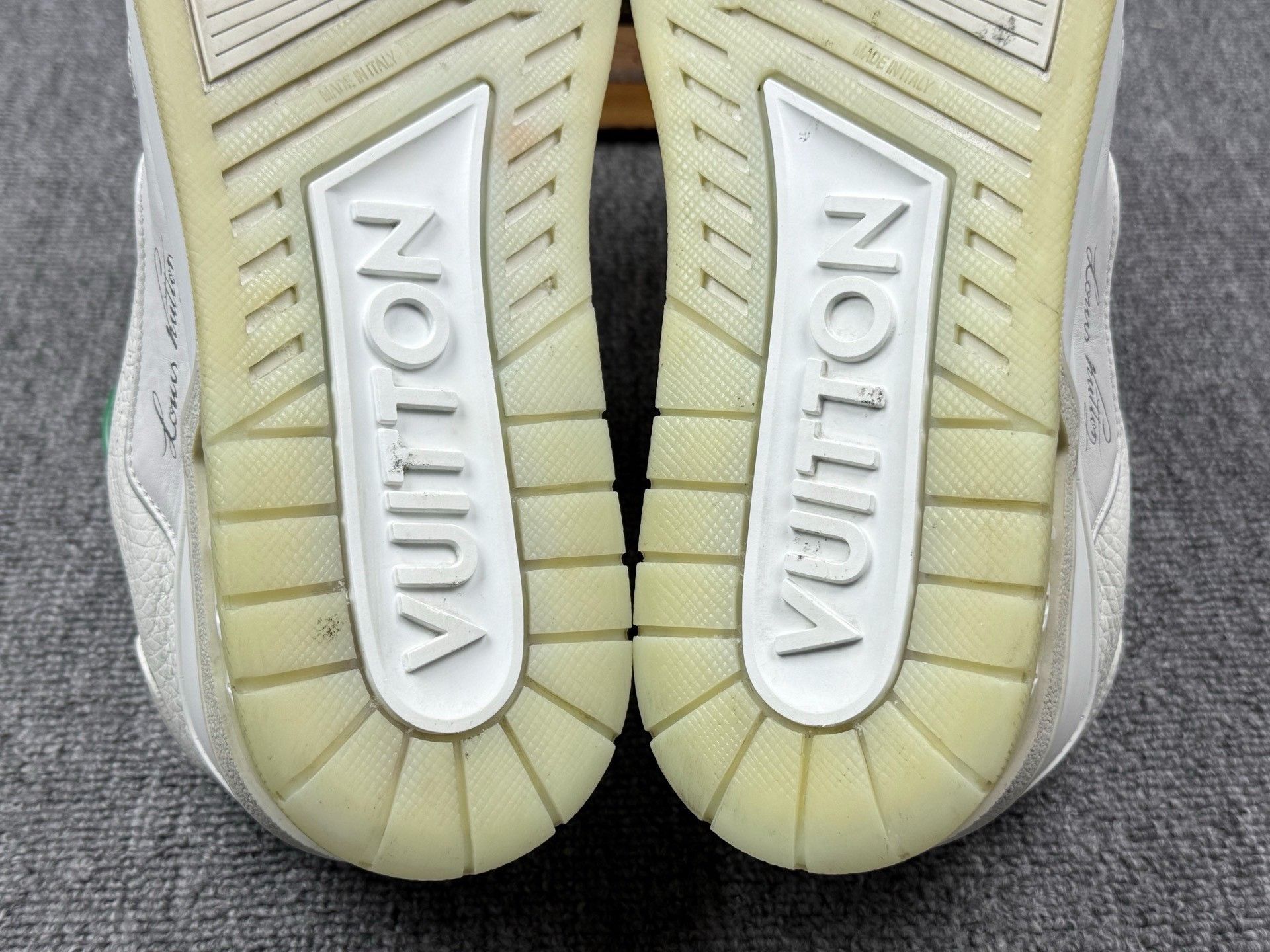 Louis Vuitton Louis Vuitton Training White Lowtop Sneakers 10 Men Size US 10 / EU 43 - 8 Thumbnail
