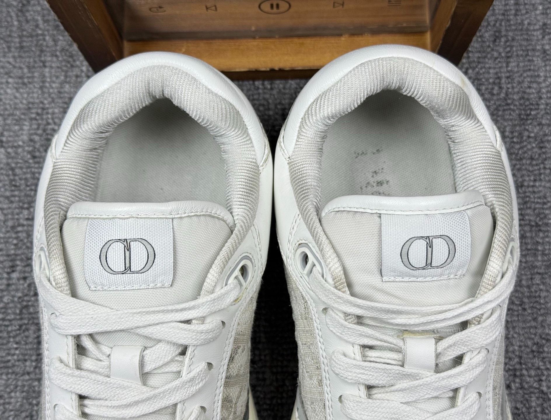 Dior Dior White Lowtop Sneakers 8 Men Size US 8 / EU 41 - 9 Thumbnail