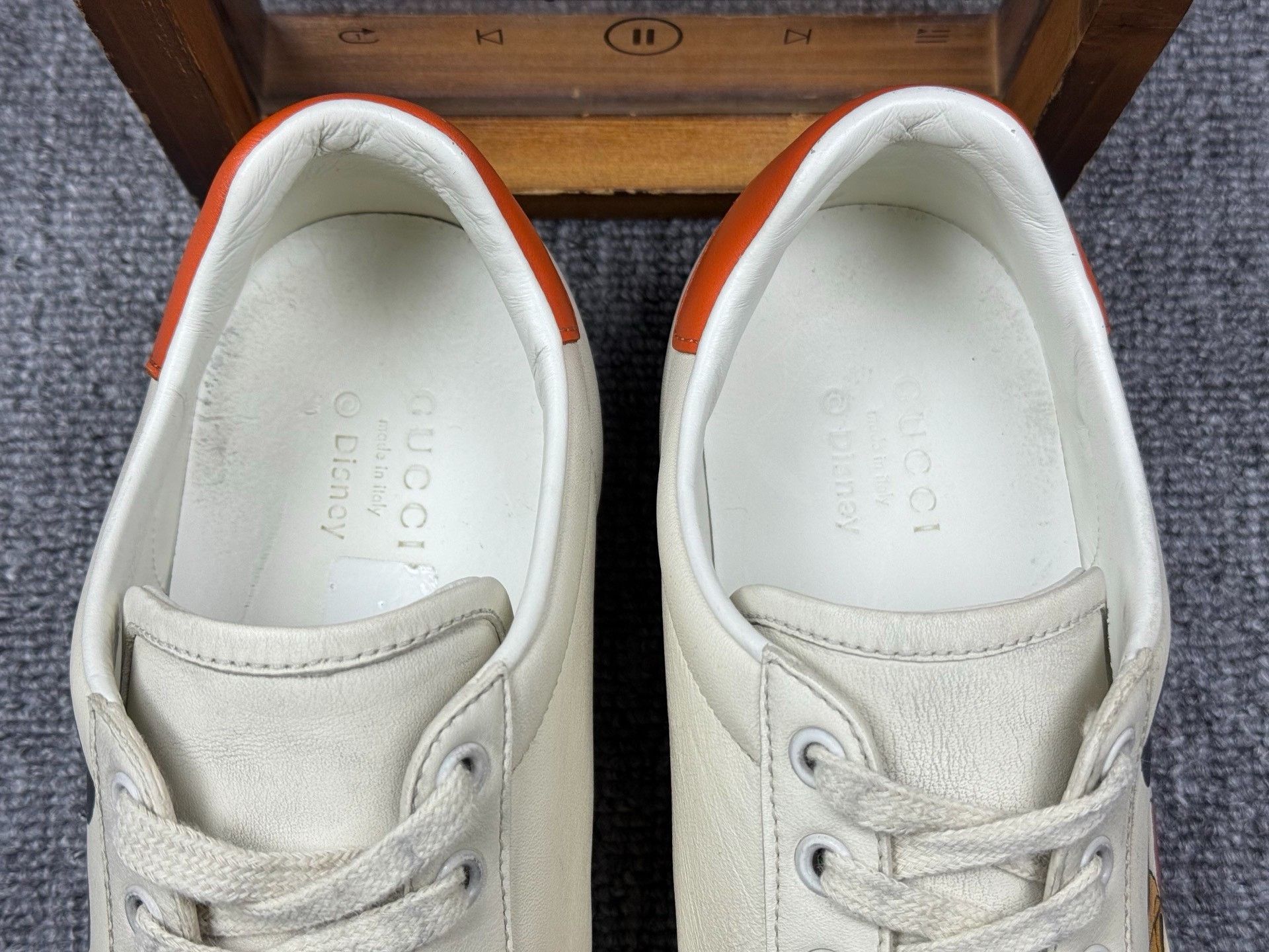 Gucci Gucci Printed Beige Lowtop Sneakers 5.5 Men Size US 5.5 / EU 38 - 9 Thumbnail