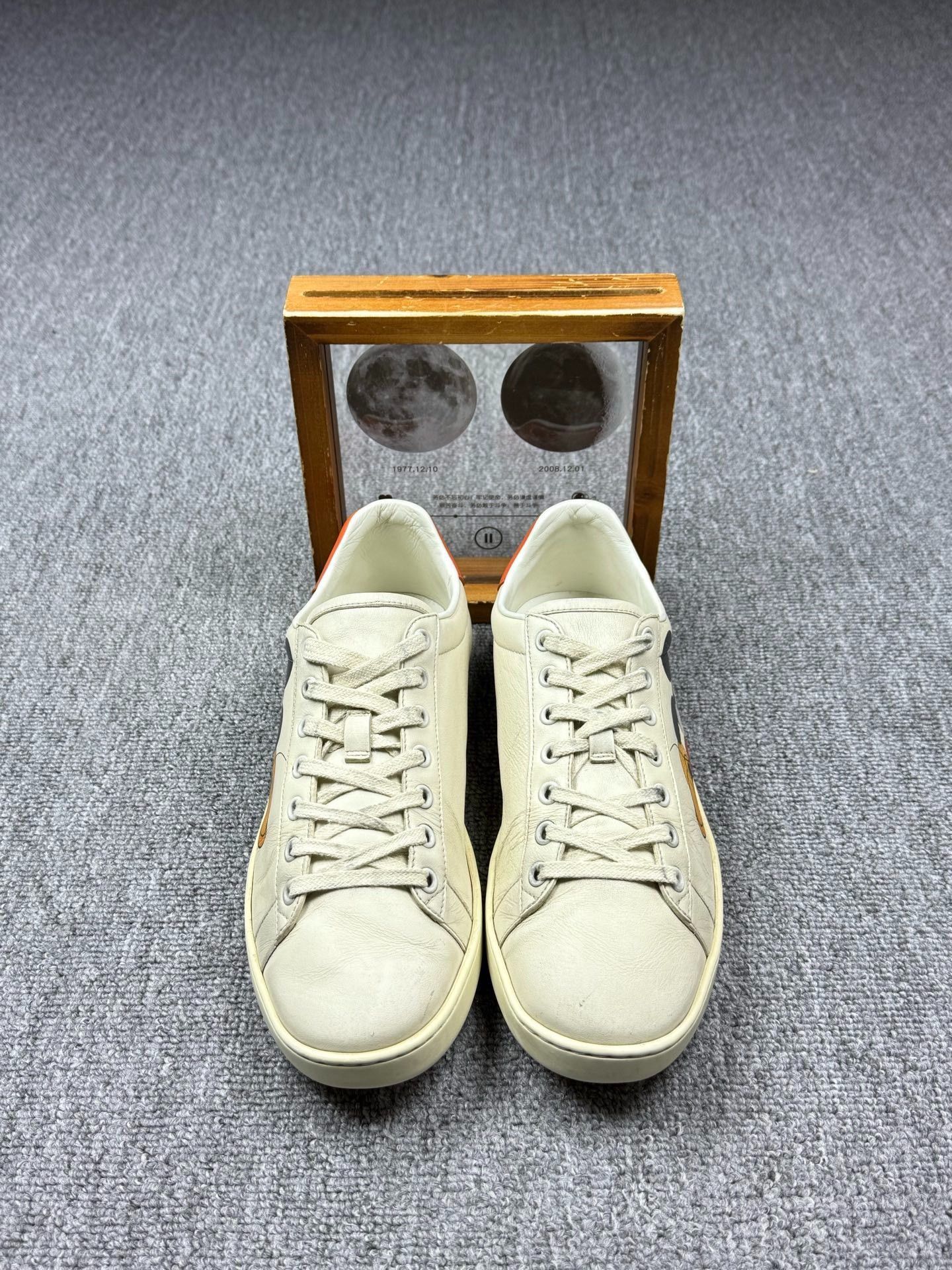 Gucci Gucci Printed Beige Lowtop Sneakers 5.5 Men Size US 5.5 / EU 38 - 4 Thumbnail