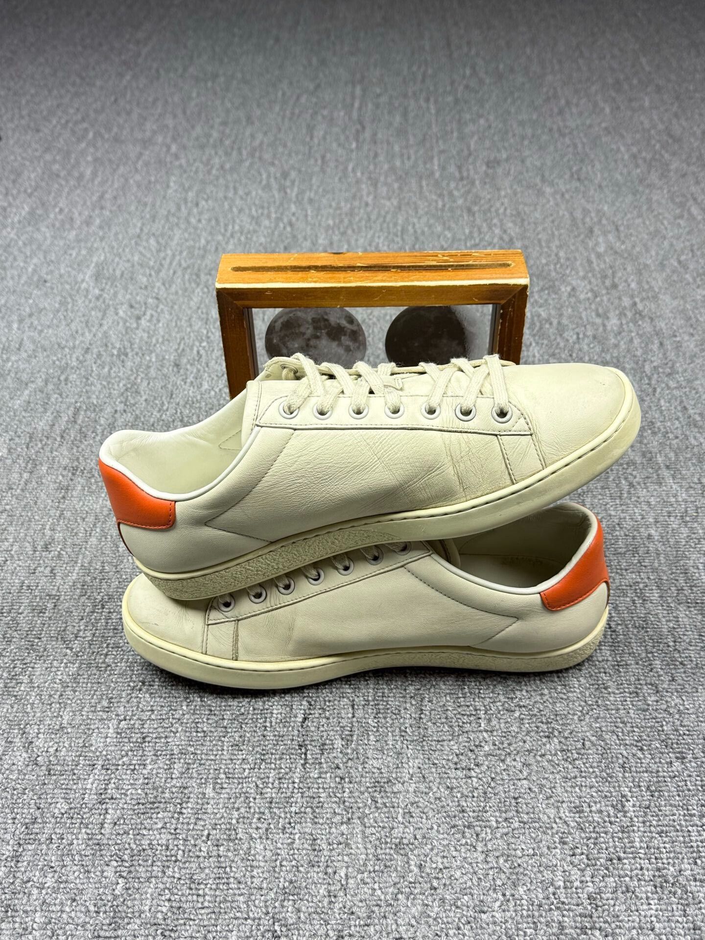 Gucci Gucci Printed Beige Lowtop Sneakers 5.5 Men Size US 5.5 / EU 38 - 3 Thumbnail