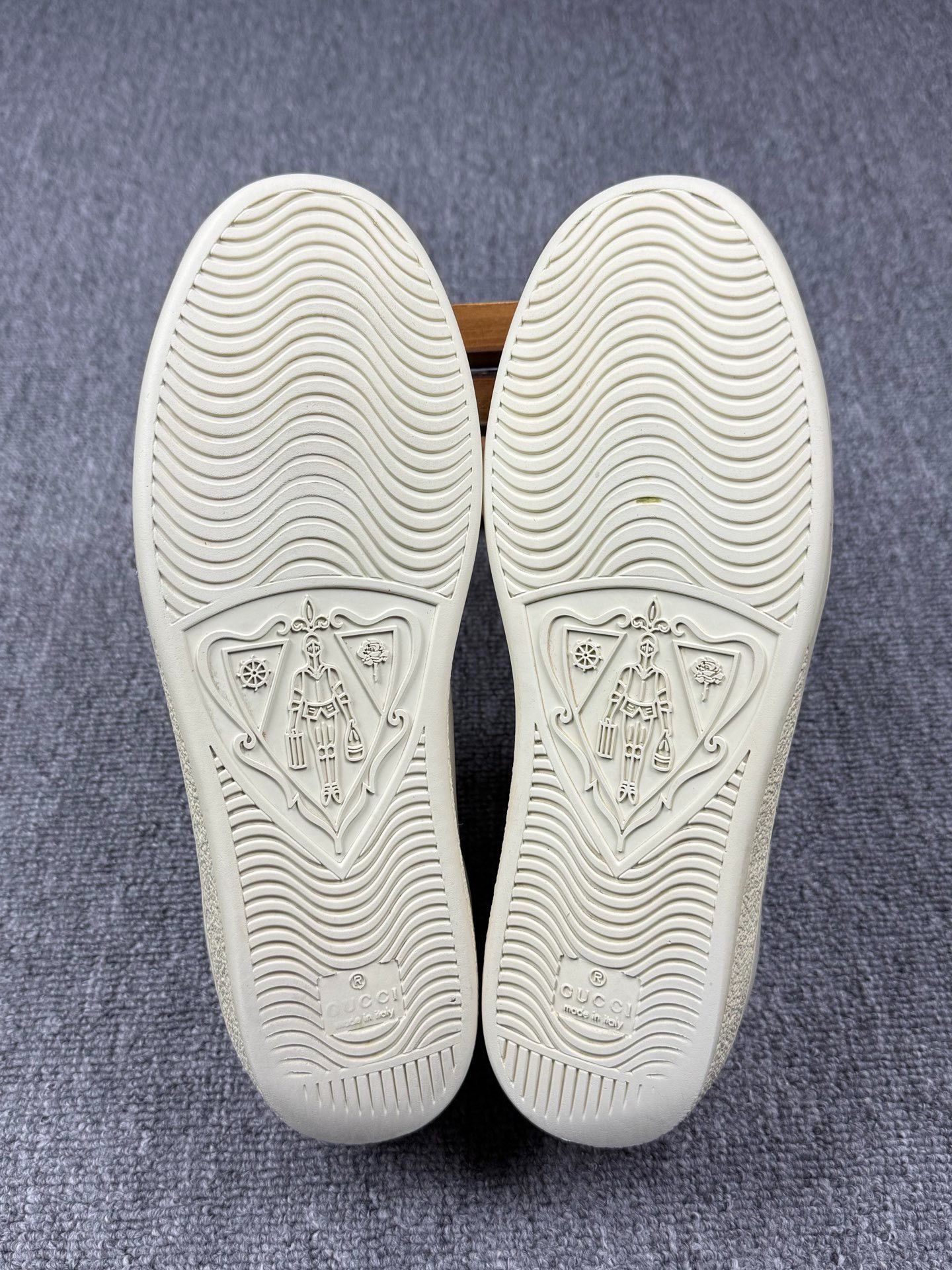 Gucci Gucci Printed Beige Lowtop Sneakers 5.5 Men Size US 5.5 / EU 38 - 6 Thumbnail