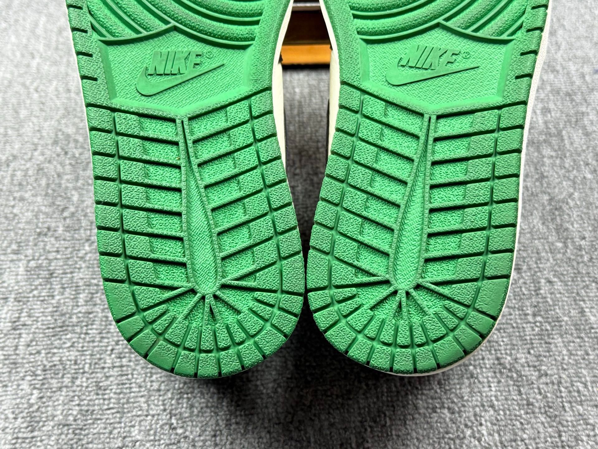 Nike Nike AJ1 Green Lowtop Sneakers 11 Men Size US 11 / EU 44 - 8 Thumbnail