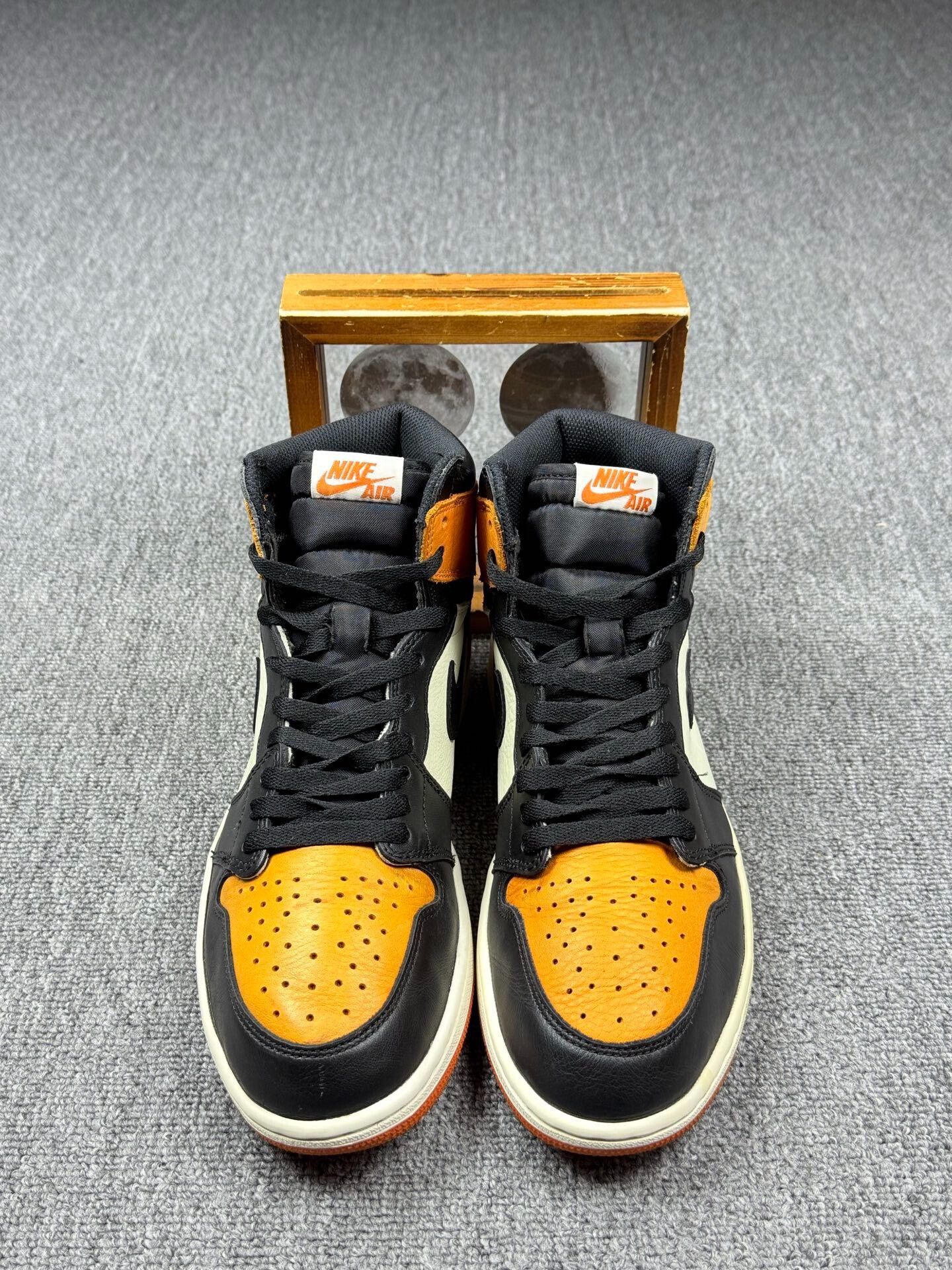 Nike Nike AJ1 Black Lowtop Sneakers 11 Men Size US 11 / EU 44 - 4 Thumbnail