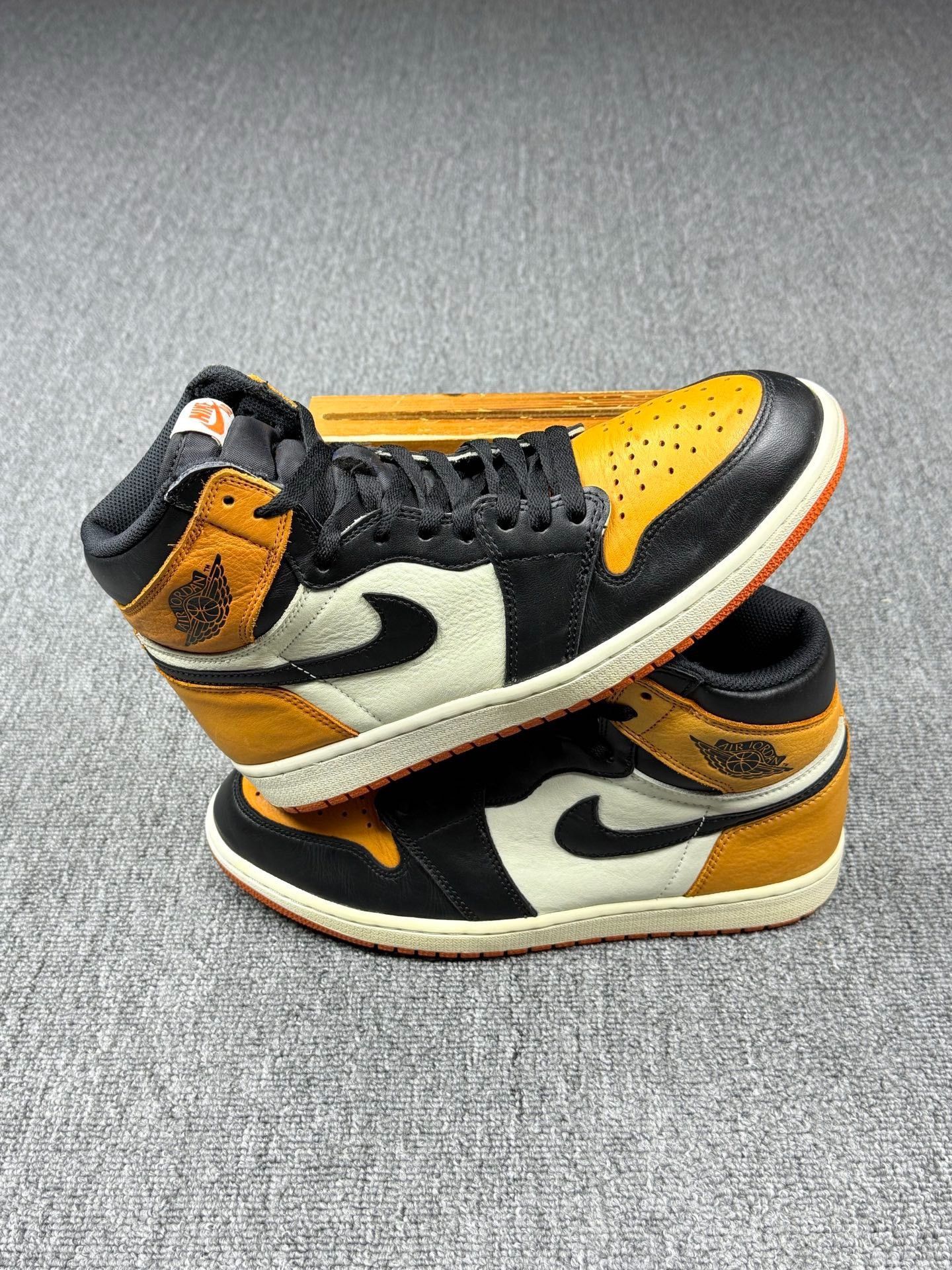 Nike Nike AJ1 Black Lowtop Sneakers 11 Men Size US 11 / EU 44 - 2 Thumbnail