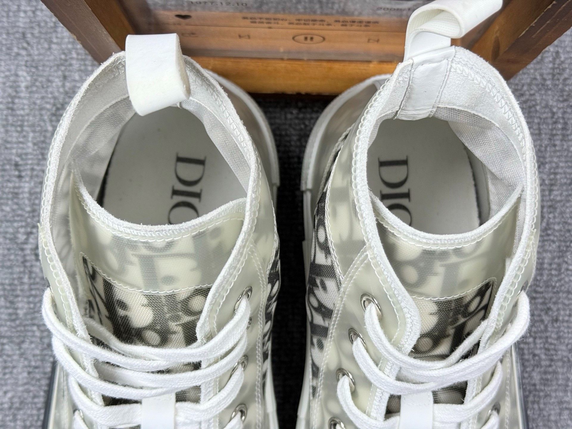 Dior Dior Black Hitop Sneakers 9 Men Size US 9 / EU 42 - 9 Thumbnail