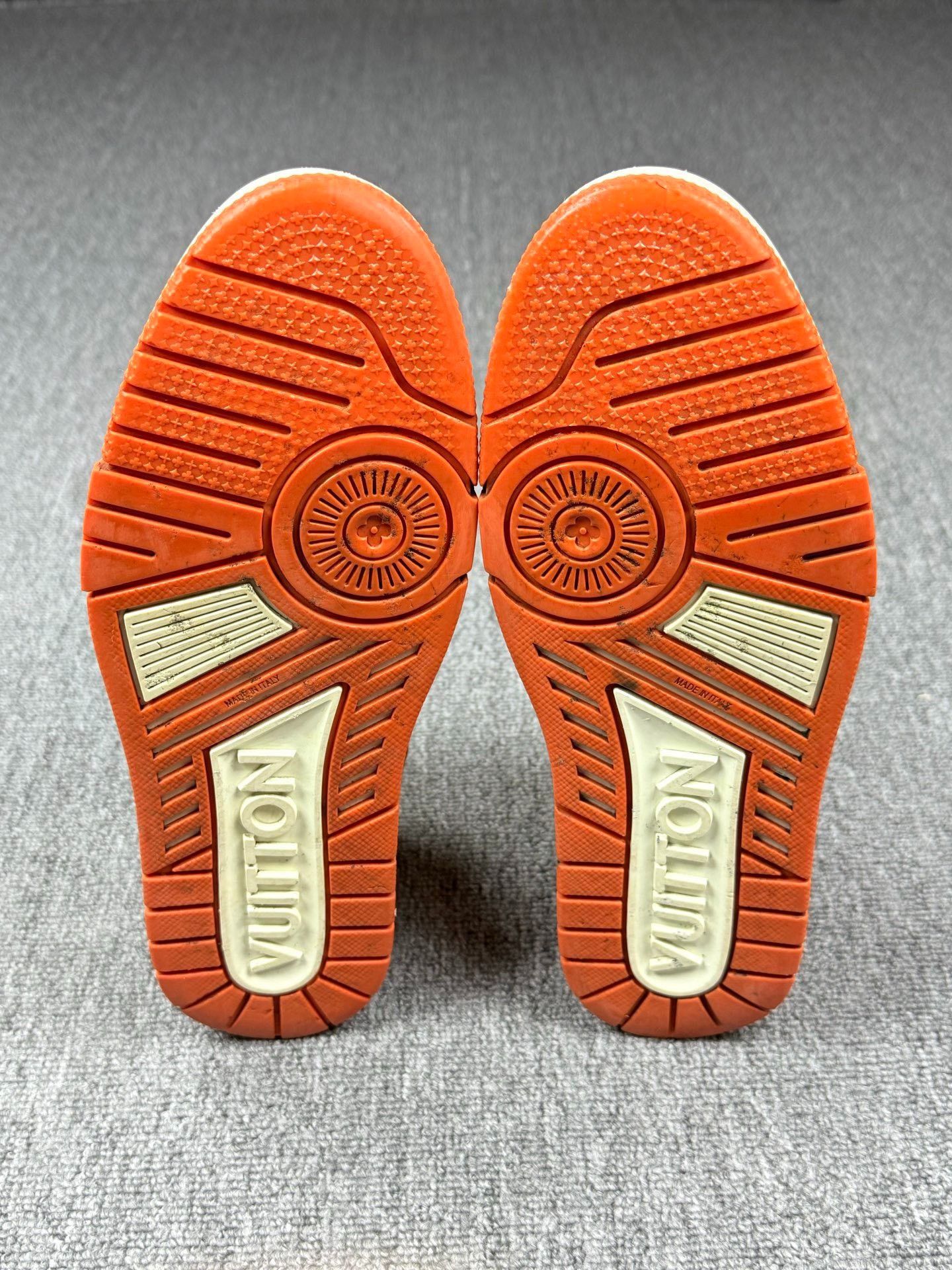 Louis Vuitton Louis Vuitton Training White Lowtop Sneakers 10 Men Size US 10 / EU 43 - 6 Thumbnail