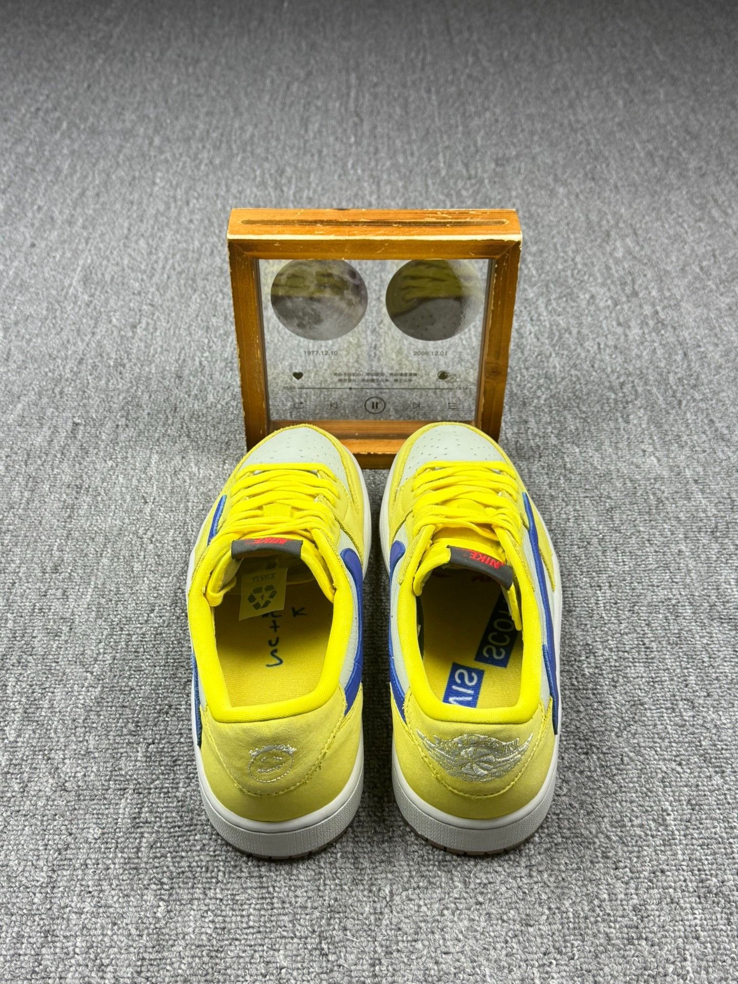 Nike Nike AJ1 Gold Lowtop Sneakers 11 Men Size US 11 / EU 44 - 5 Thumbnail