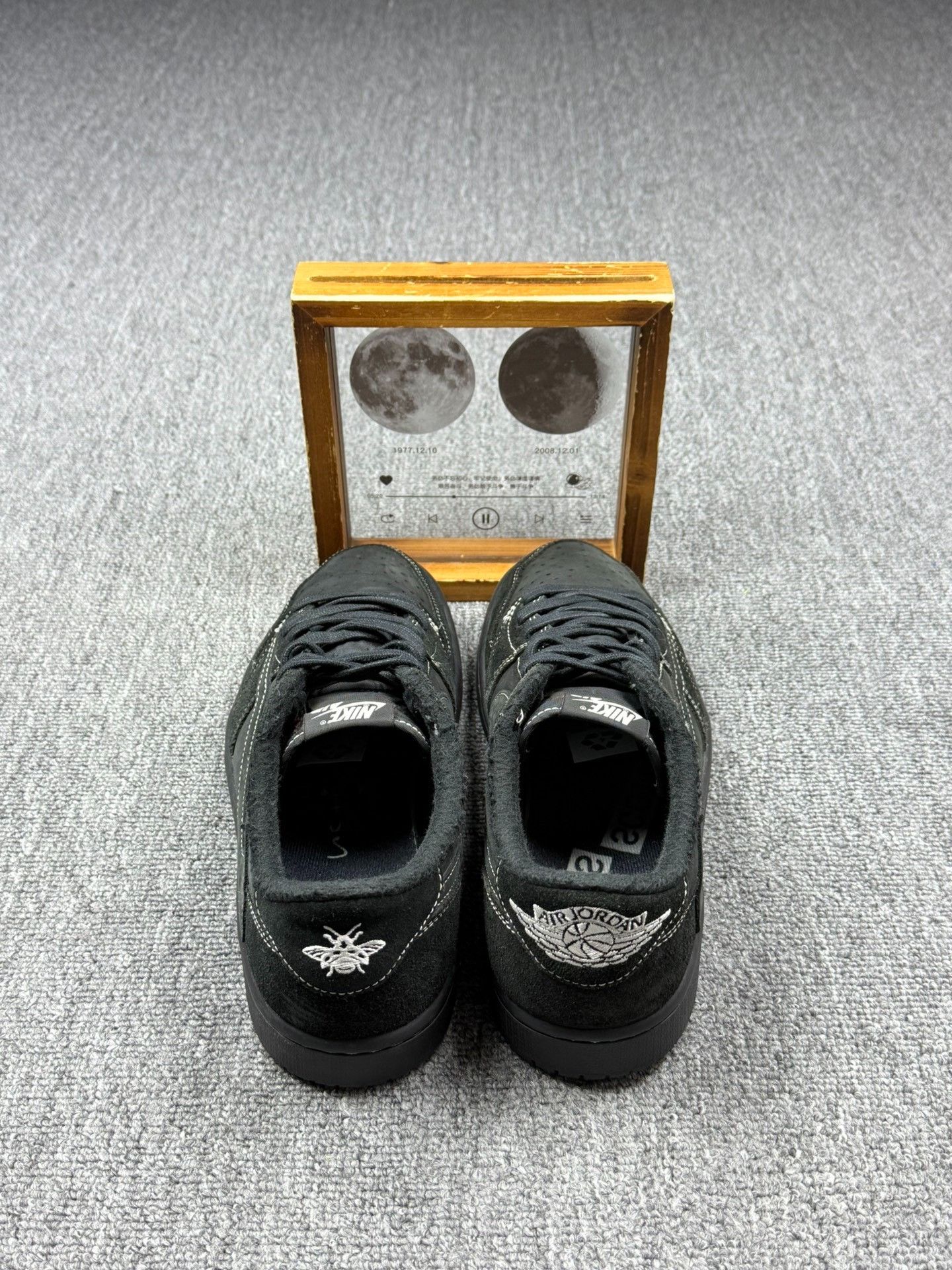 Nike Nike AJ1 Black Lowtop Sneakers 10 Men Size US 10 / EU 43 - 5 Thumbnail