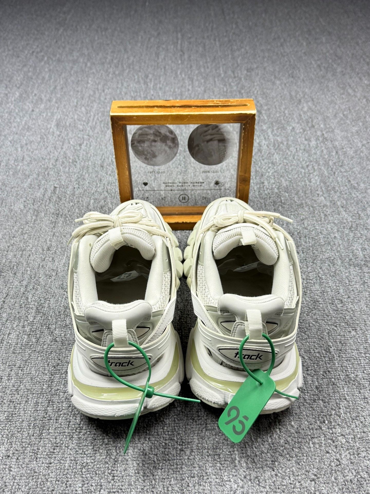 Balenciaga Balenciaga White Lowtop Sneakers 8 Men Size US 8 / EU 41 - 5 Thumbnail