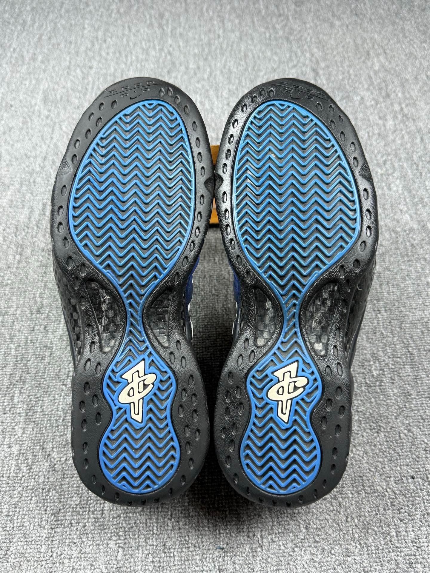 Nike Nike Blue Lowtop Sneakers 11 Men Size US 11 / EU 44 - 6 Thumbnail