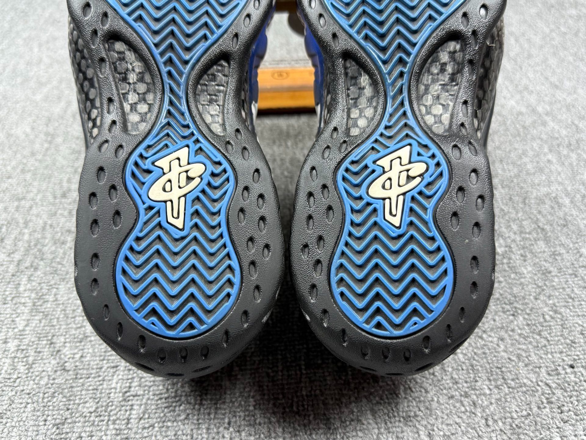 Nike Nike Blue Lowtop Sneakers 11 Men Size US 11 / EU 44 - 8 Thumbnail