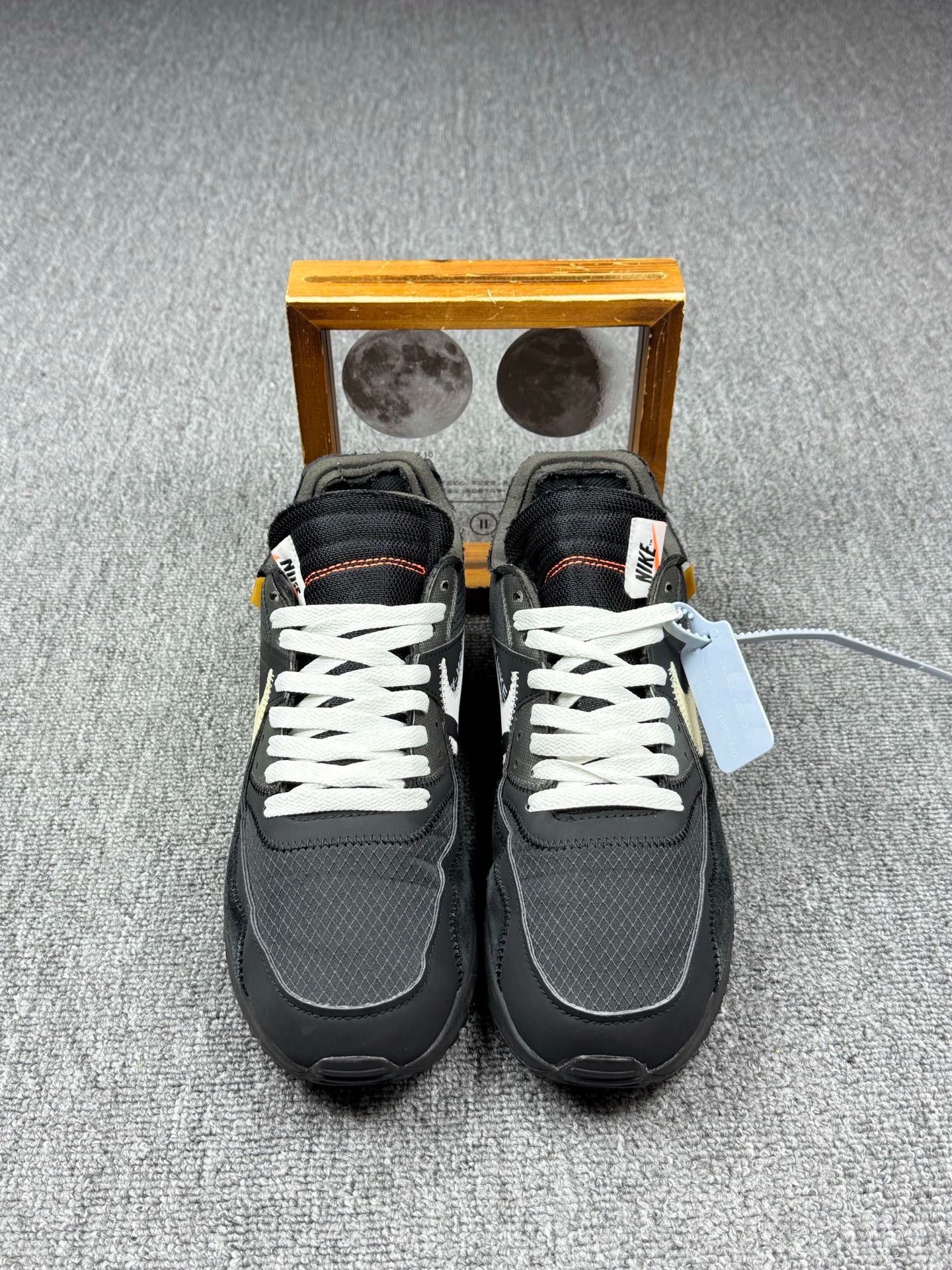 Nike Nike MAX90 Black Lowtop Sneakers 9 Men Size US 9 / EU 42 - 4 Thumbnail