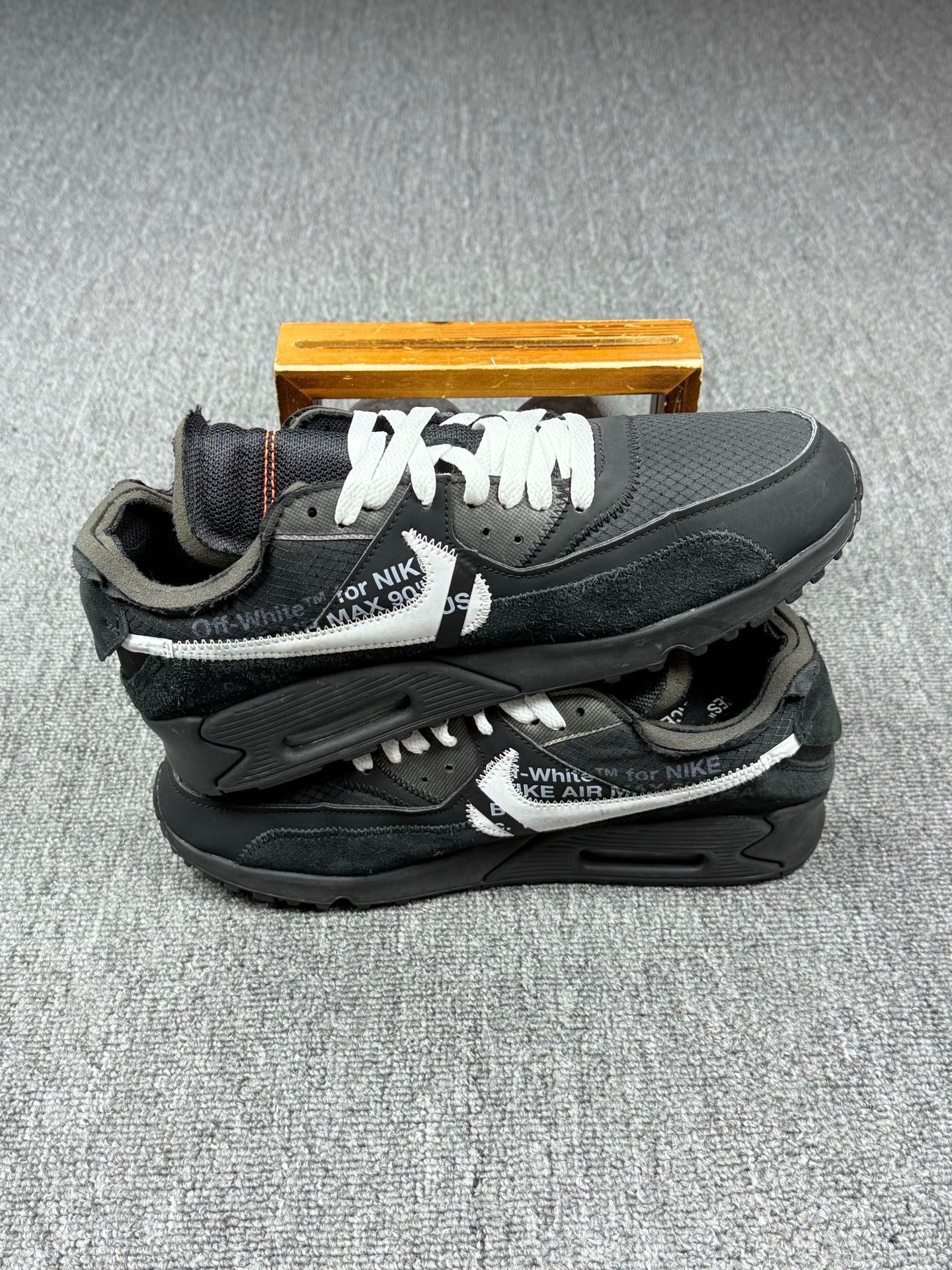 Nike Nike MAX90 Black Lowtop Sneakers 9 Men Size US 9 / EU 42 - 3 Thumbnail