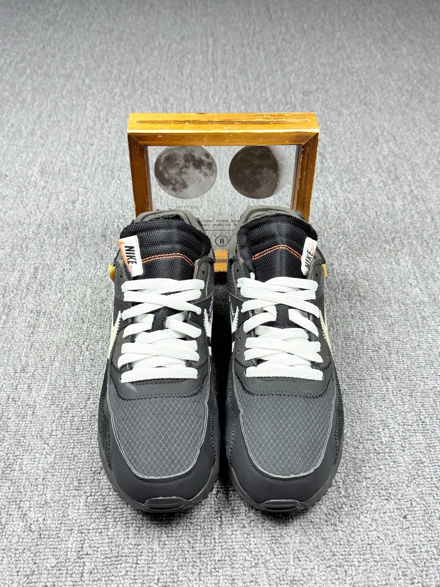 Nike Nike MAX90 Black Lowtop Sneakers 9 Men Size US 9 / EU 42 - 4 Thumbnail