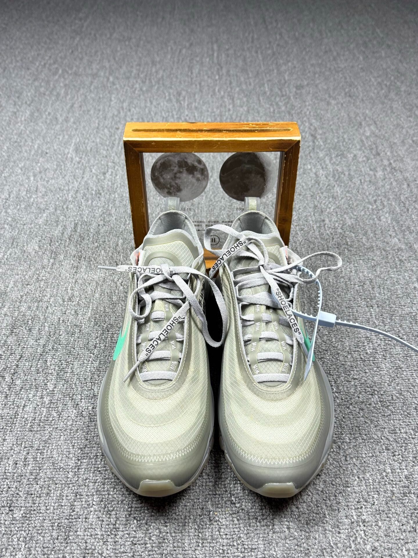 Nike Nike MAX97 Rainbow Multi Lowtop Sneakers 9 Men Size US 9 / EU 42 - 4 Thumbnail
