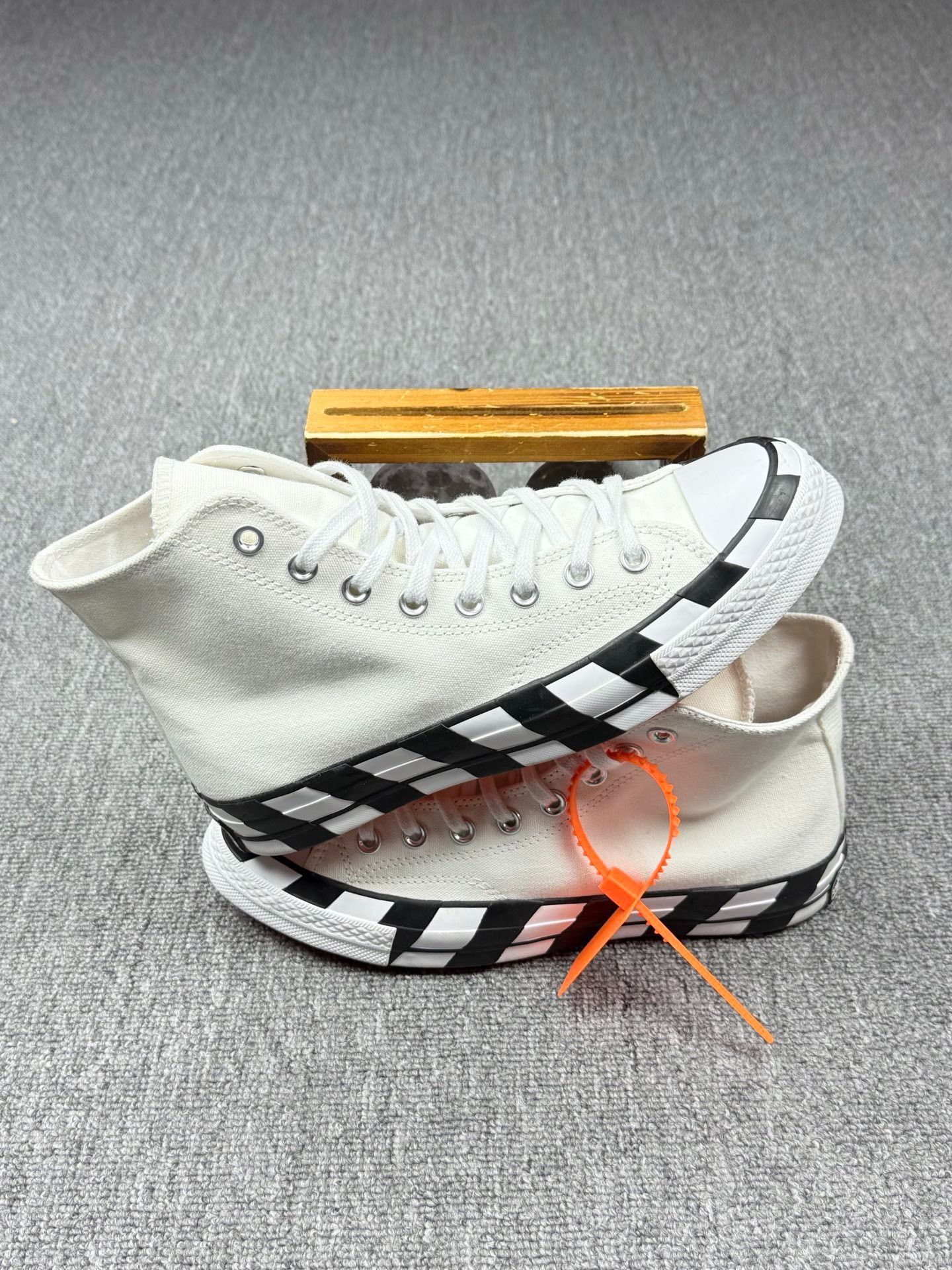 Converse Converse Black Lowtop Sneakers 8 Men Size US 8 / EU 41 - 2 Thumbnail