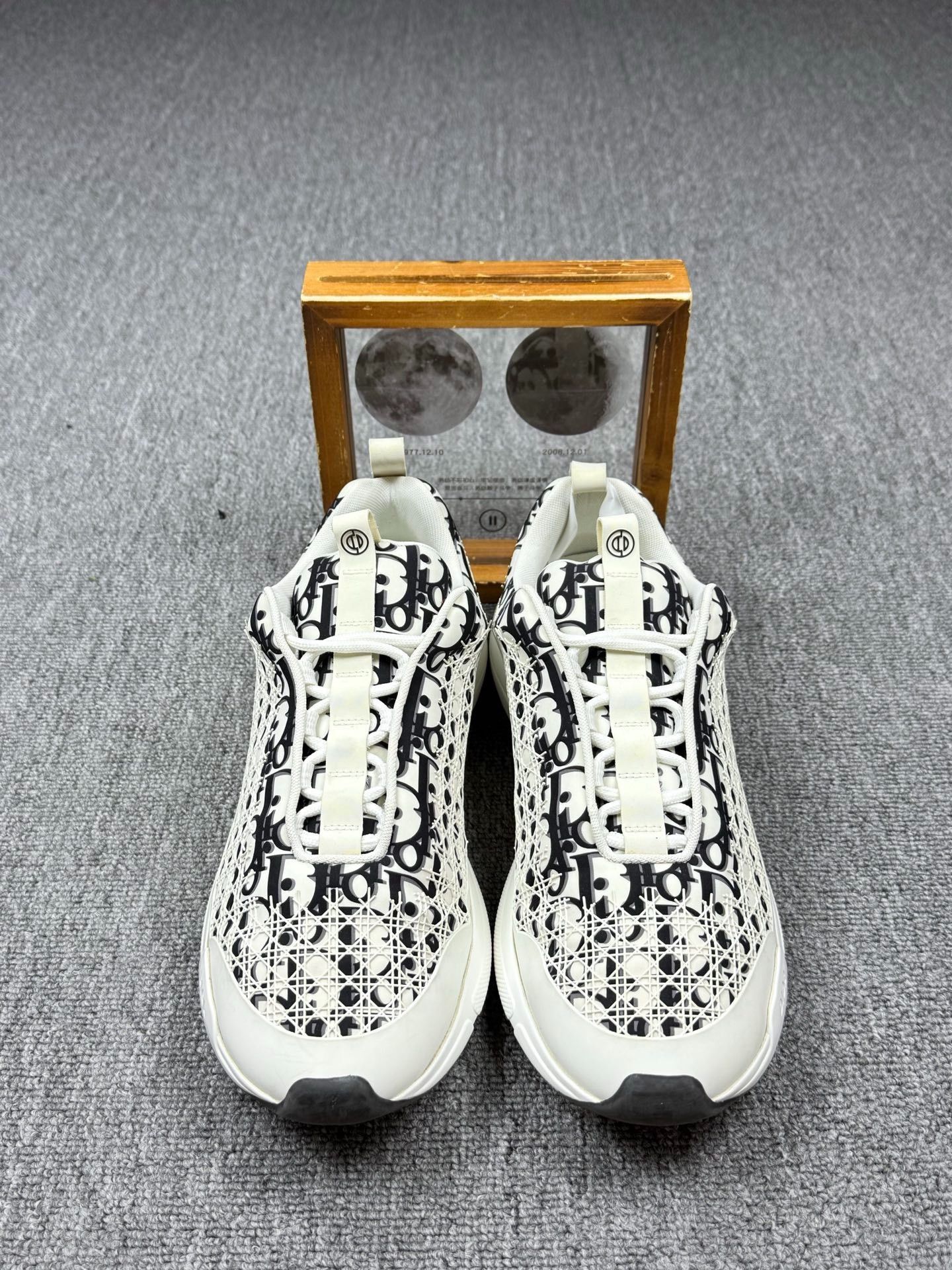 Dior Dior White Lowtop Sneakers 11 Men Size US 11 / EU 44 - 4 Thumbnail