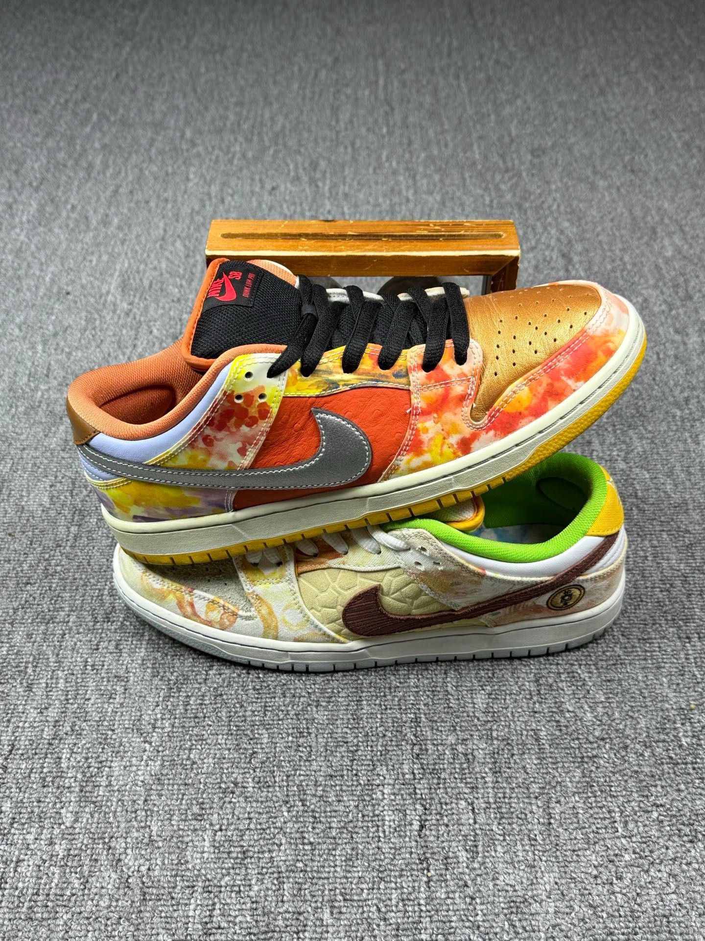 Nike Nike DUNK SB Multi Lowtop Sneakers 11 Men Size US 11 / EU 44 - 2 Thumbnail