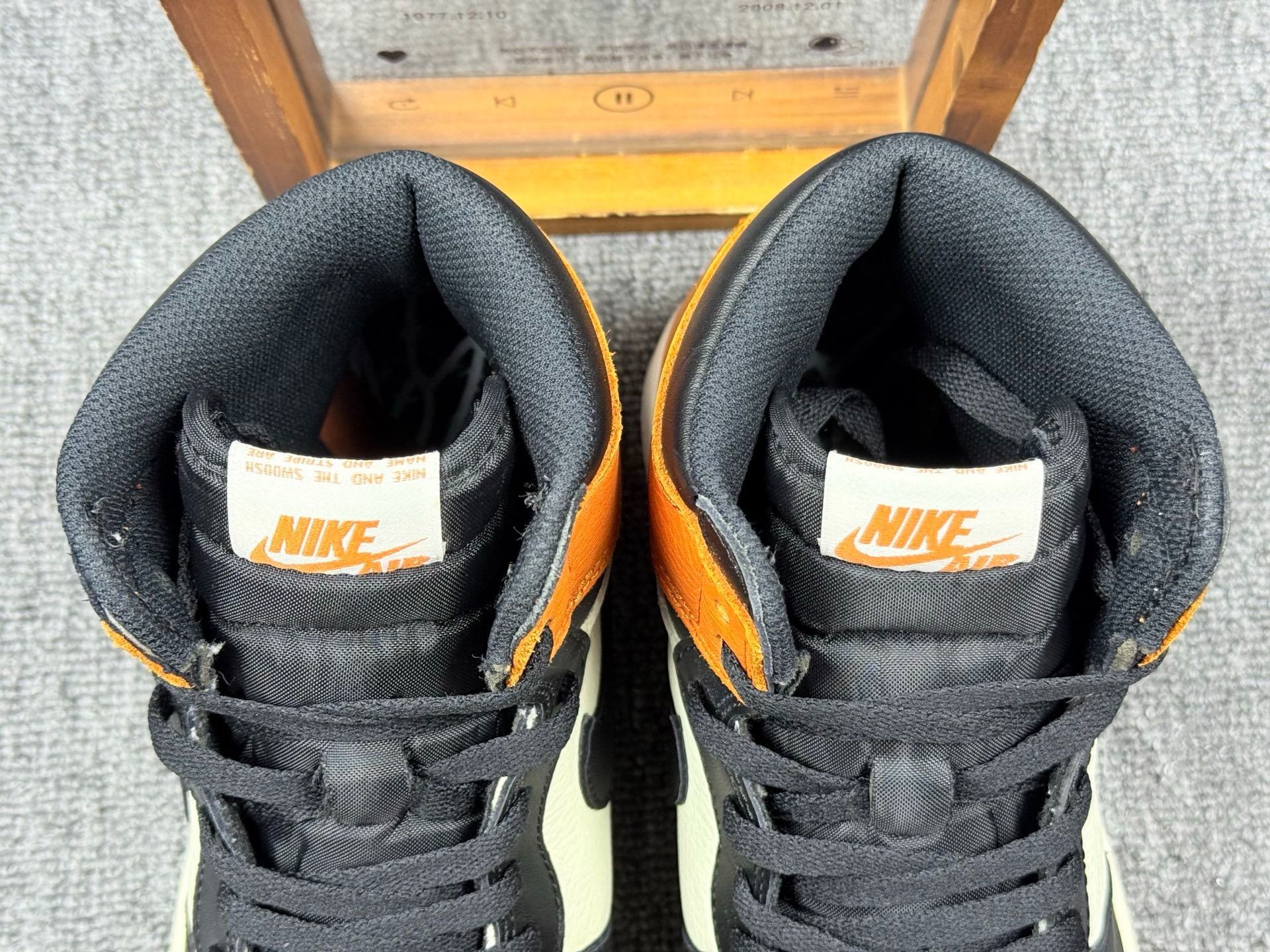 Nike Nike AJ1 Black Lowtop Sneakers 11 Men Size US 11 / EU 44 - 9 Thumbnail