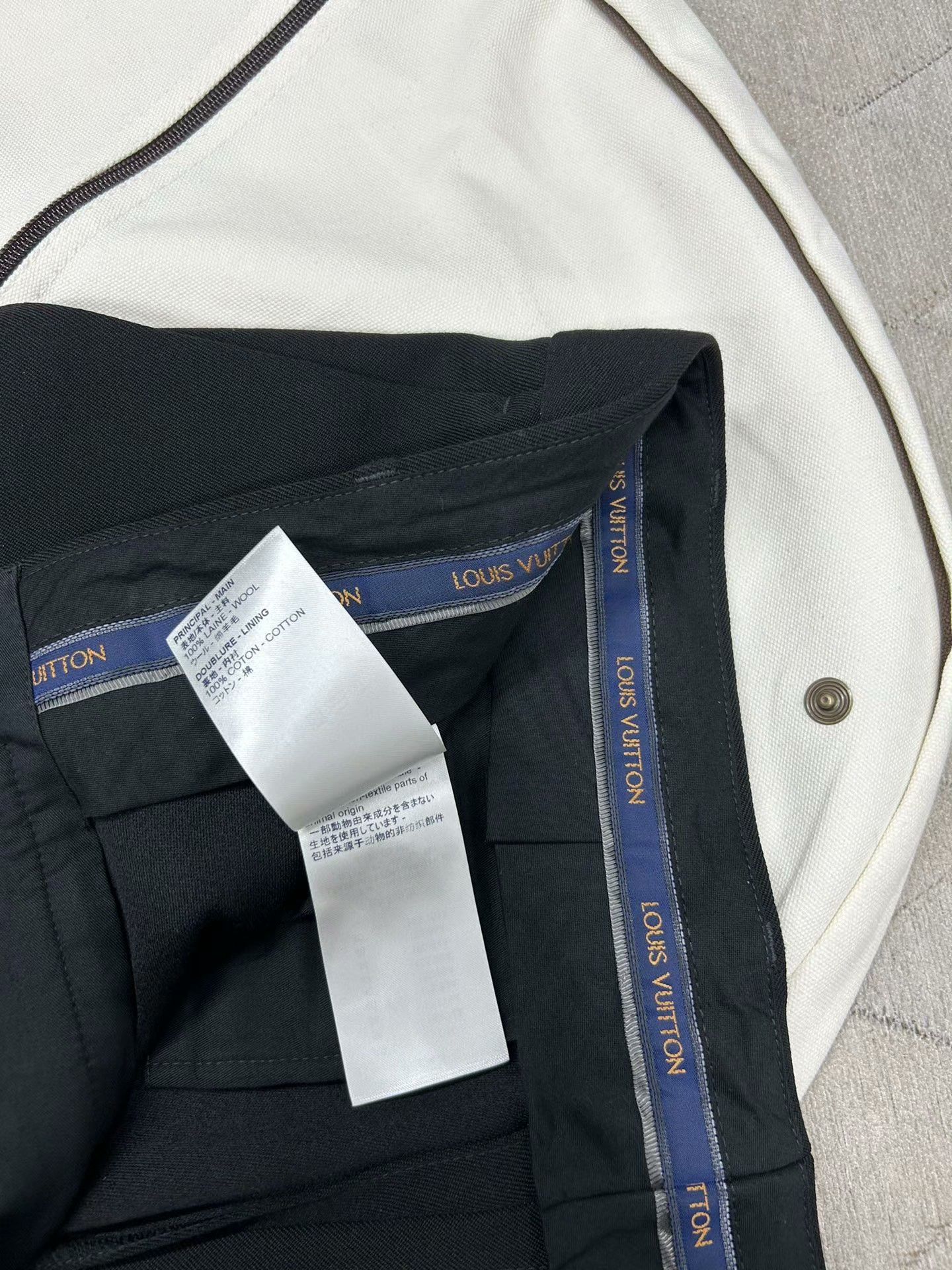 Louis Vuitton LV Metal Logo Wool Trousers Size US 28 / EU 44 - 6 Thumbnail