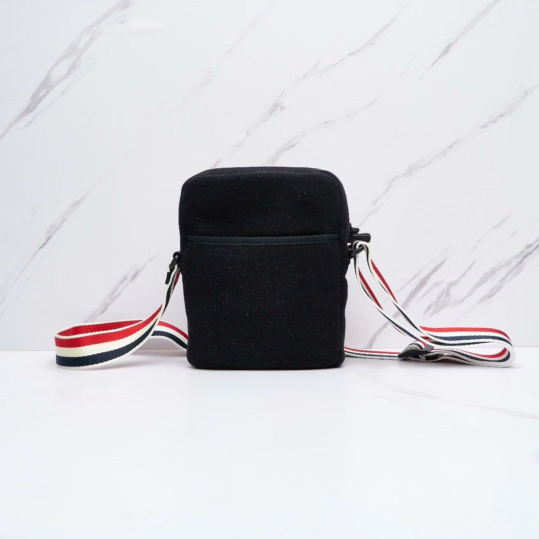 Thom Browne Thom Browne Men's Classic Melton Shoulder Bag Size ONE SIZE - 5 Thumbnail