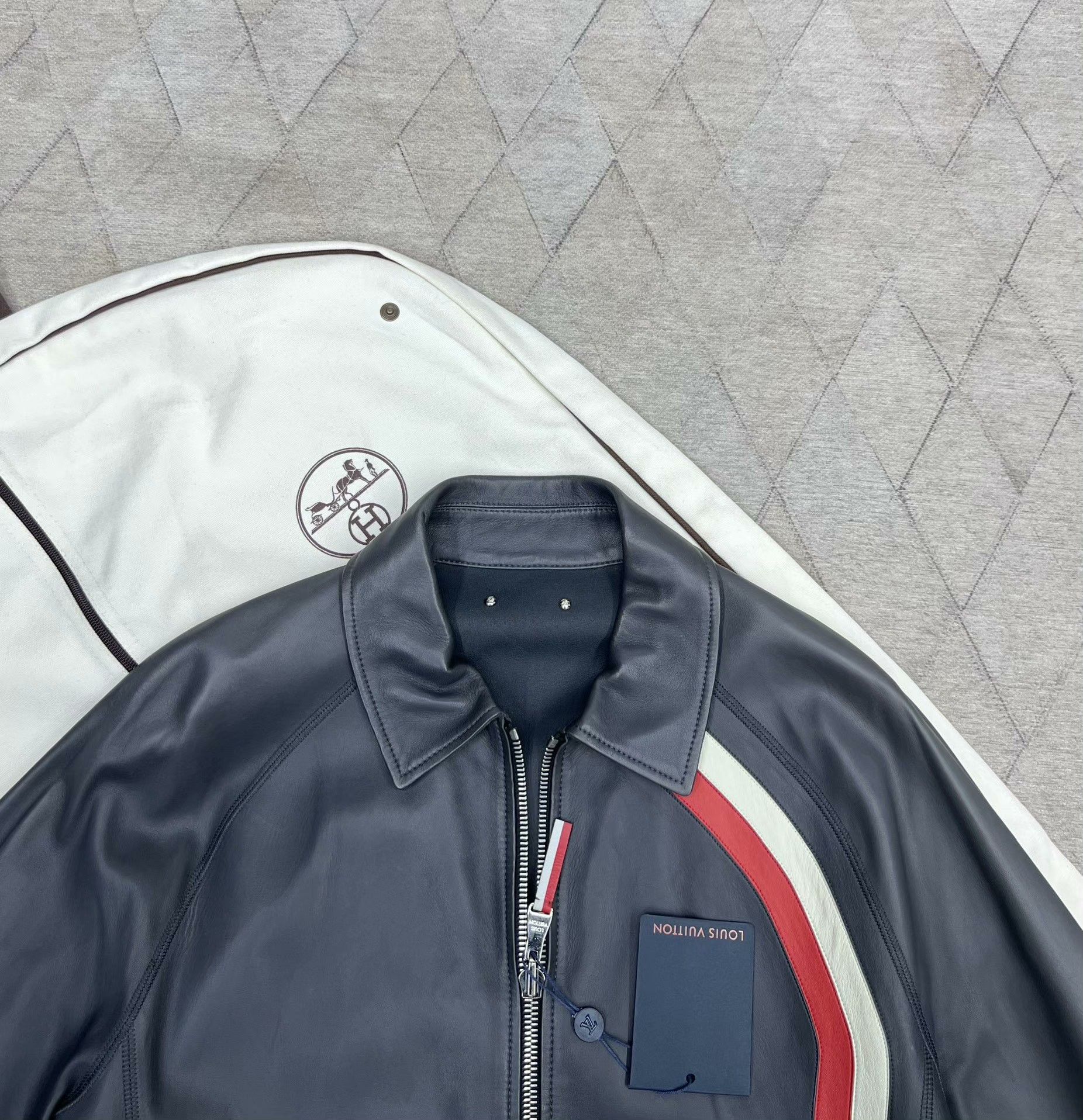 Louis Vuitton Louis Vuitton Reversible Sheepskin Jacket Size US L / EU 52-54 / 3 - 2 Thumbnail