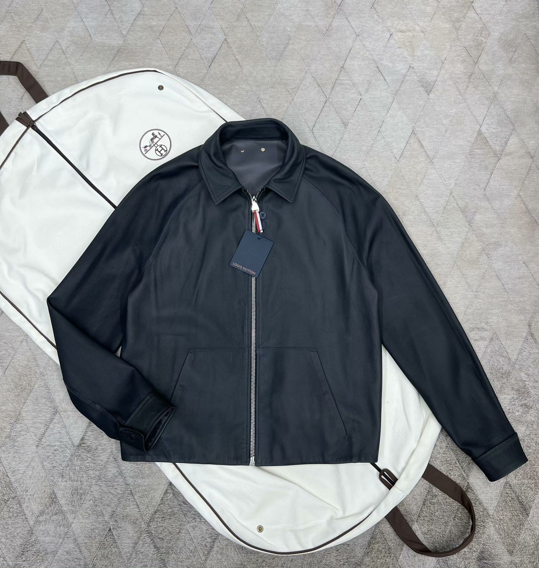 Louis Vuitton Louis Vuitton Reversible Sheepskin Jacket Size US L / EU 52-54 / 3 - 5 Thumbnail