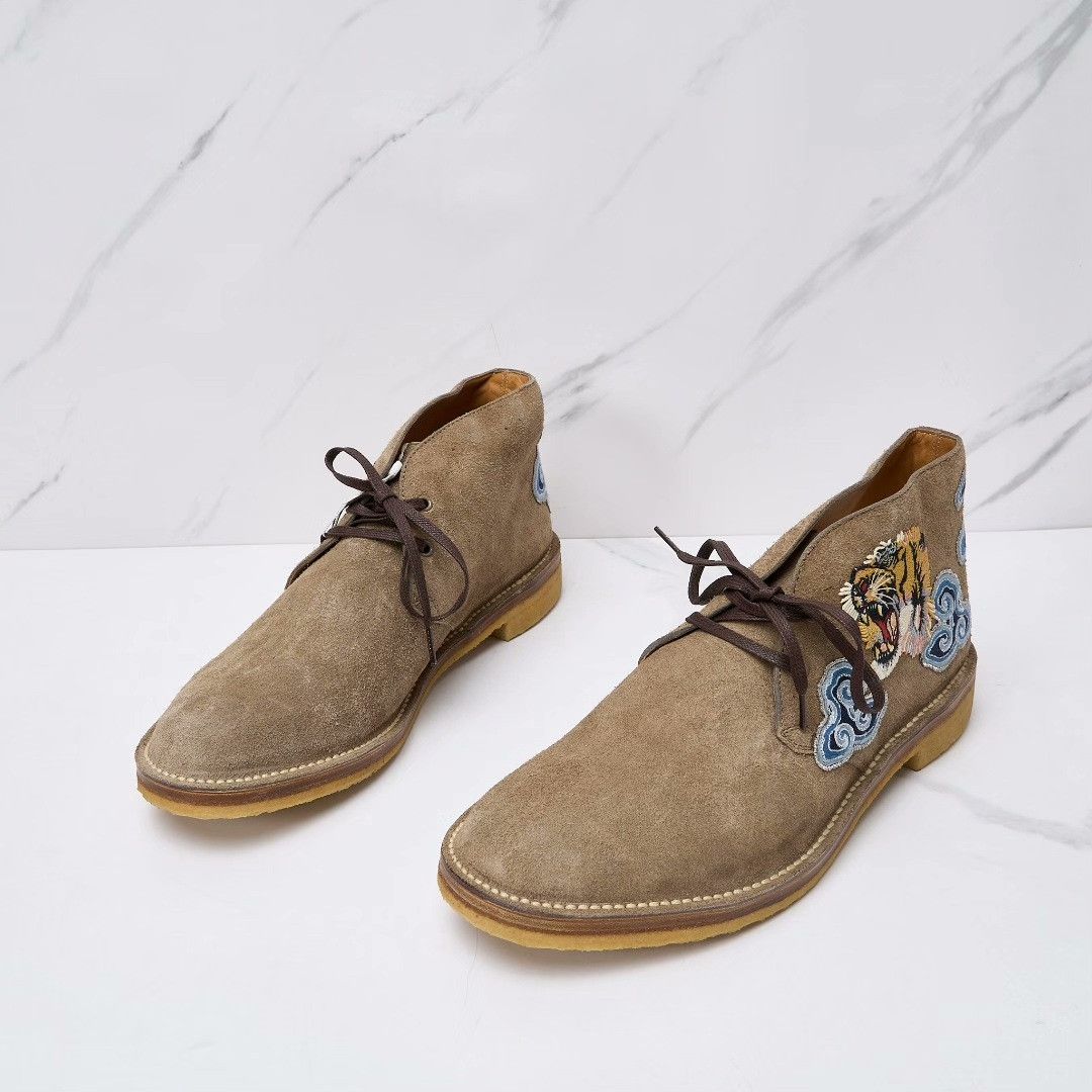 Gucci Gucci Men's Tiger Embroidery Desert Boots Size US 10.5 / EU 43-44 - 3 Thumbnail