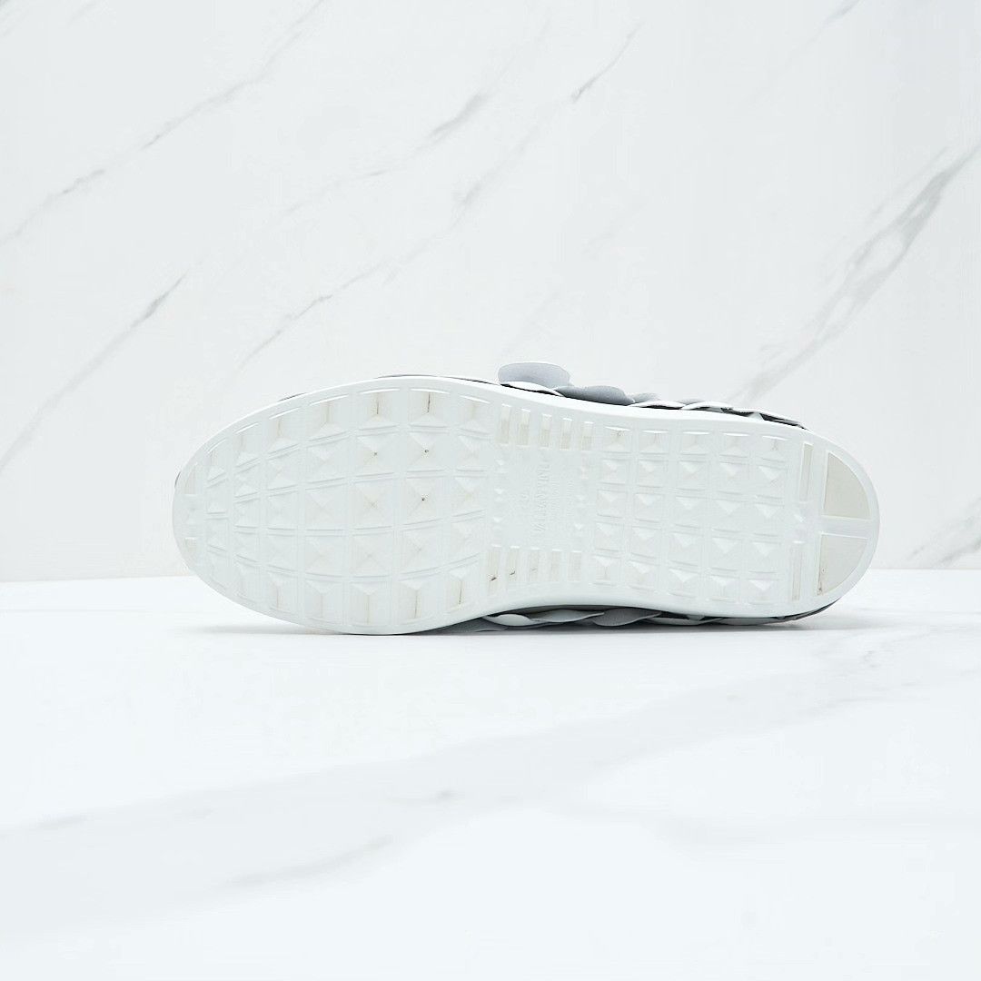 Valentino Valentino Men's 3D Petal White Sneakers Size US 7 / EU 40 - 9 Thumbnail