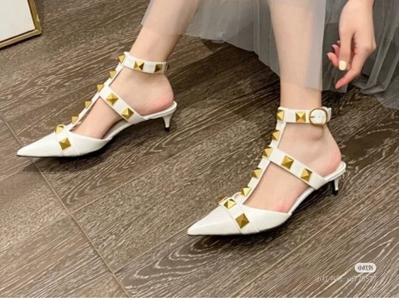 Valentino Valentino Women's Studded Kitten Heels Size US 4 / IT 34 - 9 Thumbnail