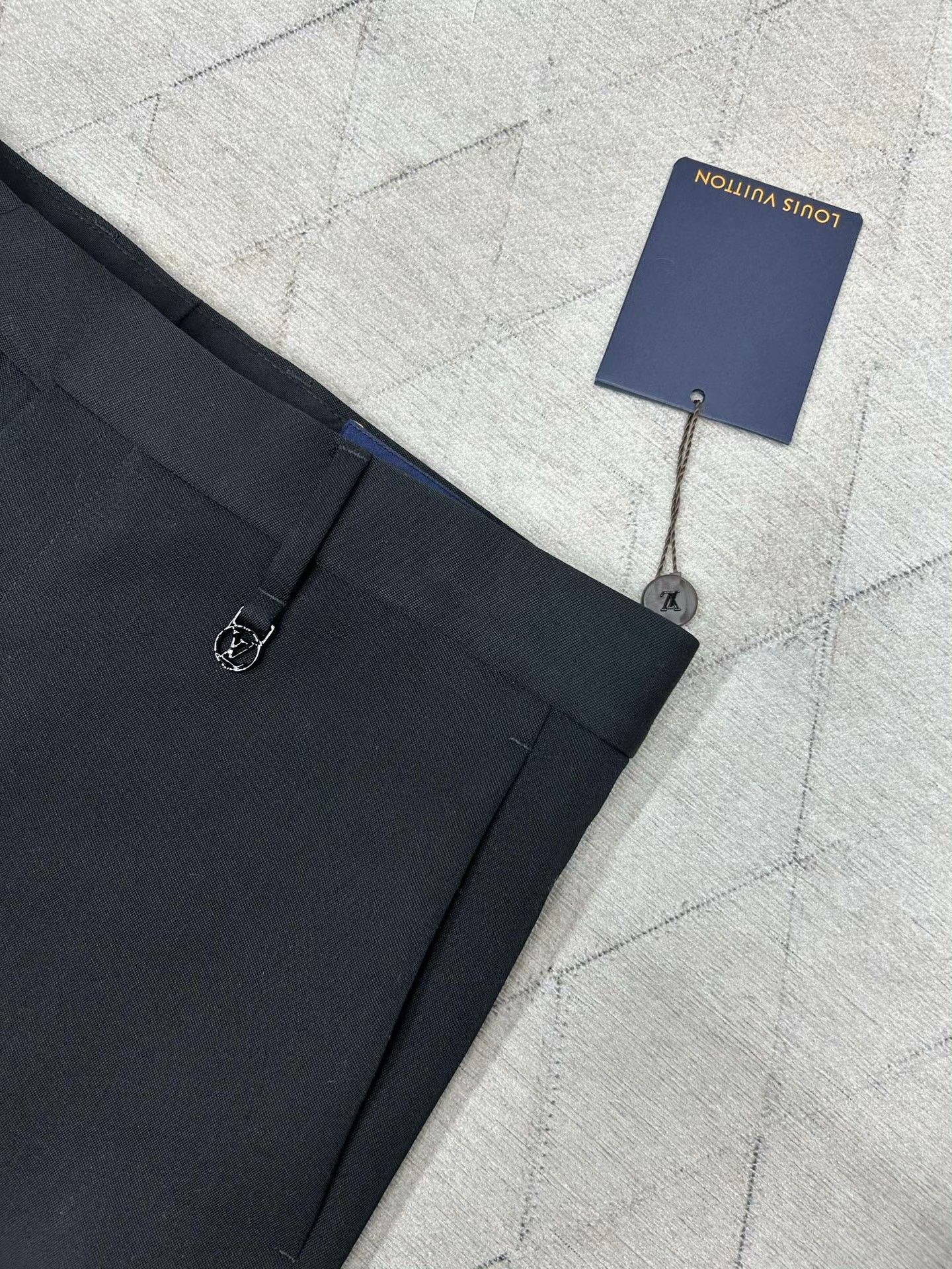 Louis Vuitton LV Metal Logo Wool Trousers Size US 28 / EU 44 - 3 Thumbnail
