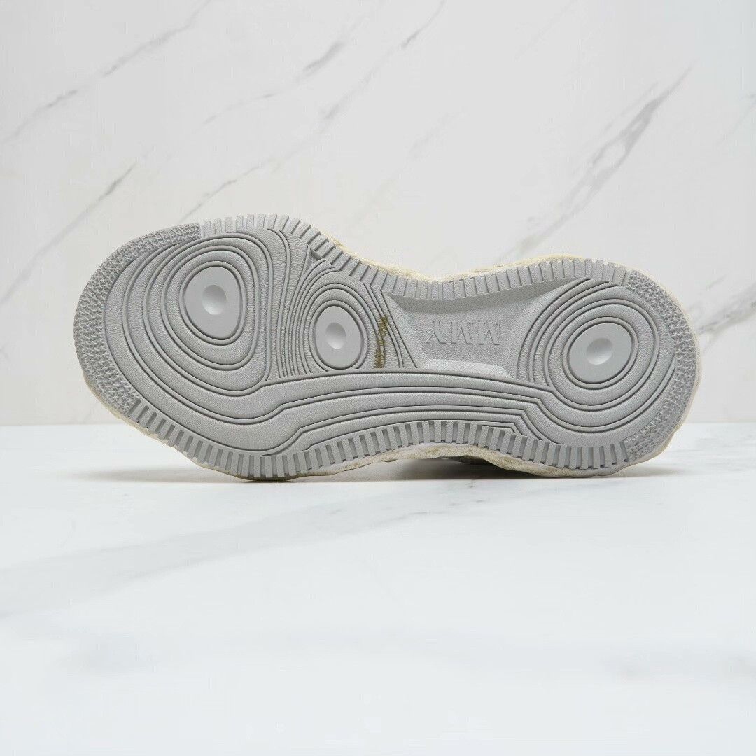 Maison MIHARA YASUHIRO Mihara Yasuhiro Men's Low-Top Dissolved Shoes Size US 8 / EU 41 - 8 Thumbnail