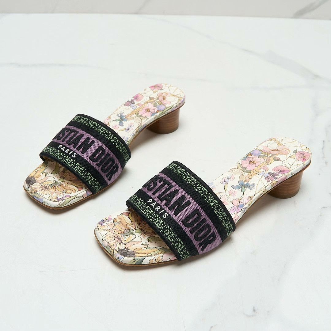 Dior Dior Women's Dway Floral Embroidered Sandals Size US 4 / IT 34 - 3 Thumbnail