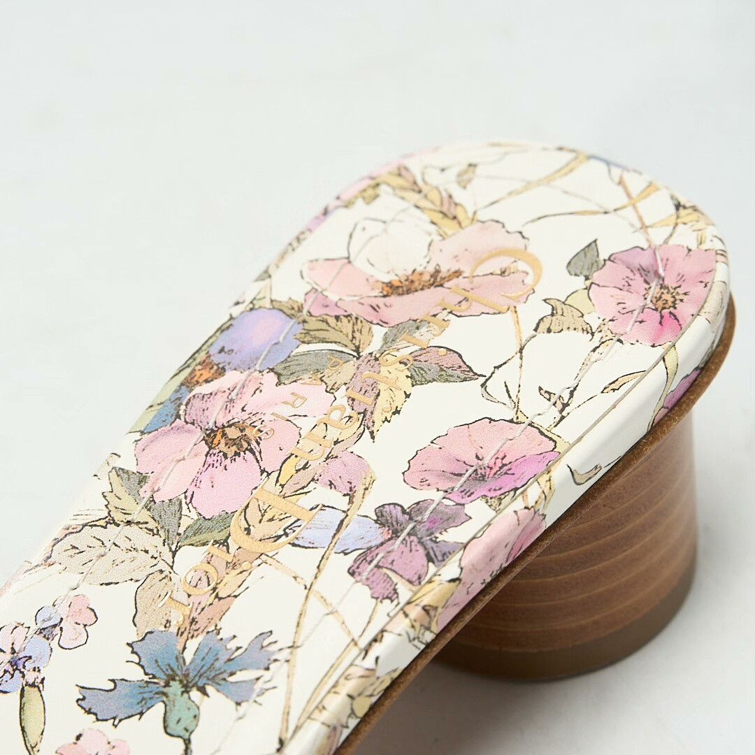 Dior Dior Women's Dway Floral Embroidered Sandals Size US 4 / IT 34 - 6 Thumbnail