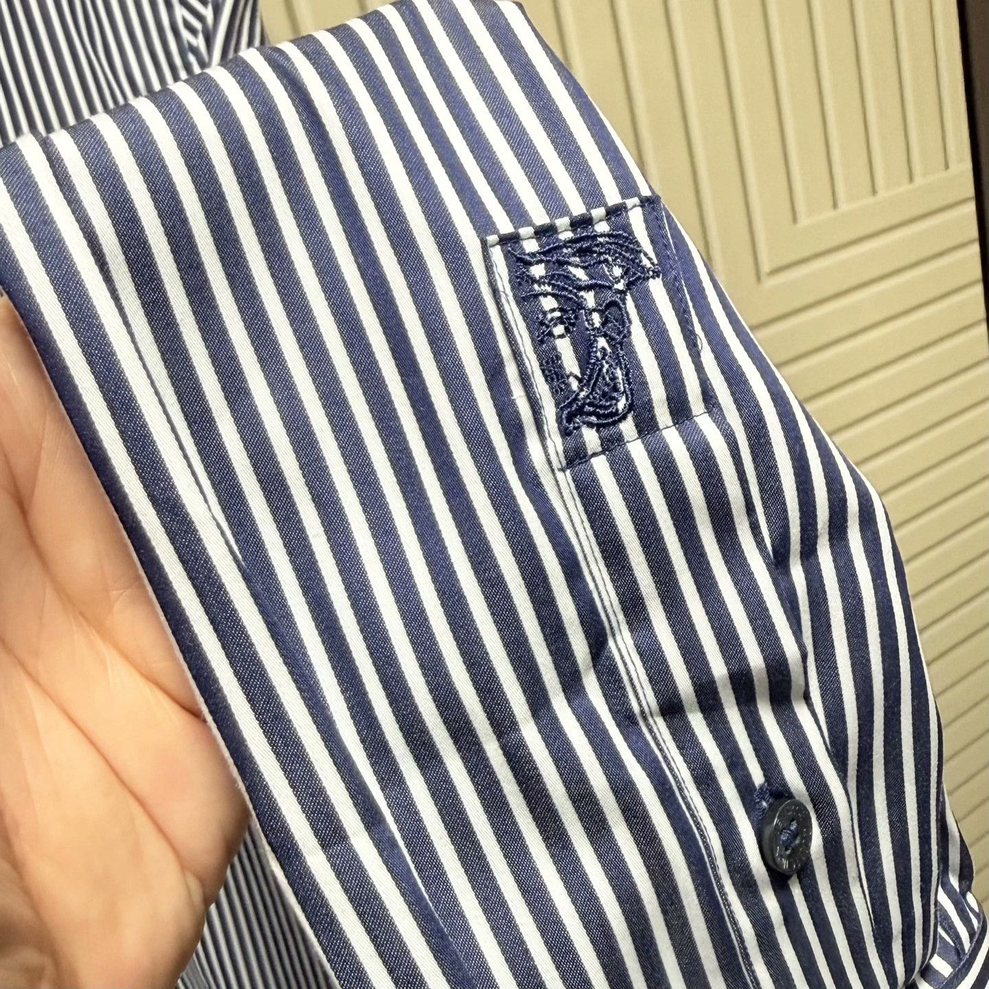 Versace Versace Men's Medusa Logo Shirt Size US XXS / EU 40 - 4 Thumbnail