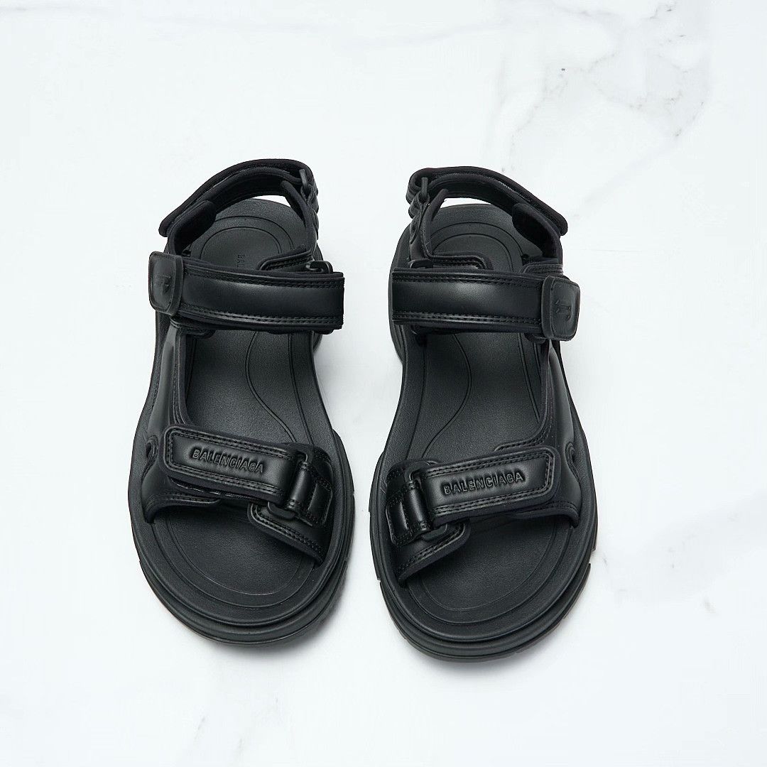 Balenciaga Balenciaga Women's Embossed Beach Sandals Size US 6 / IT 36 - 4 Thumbnail