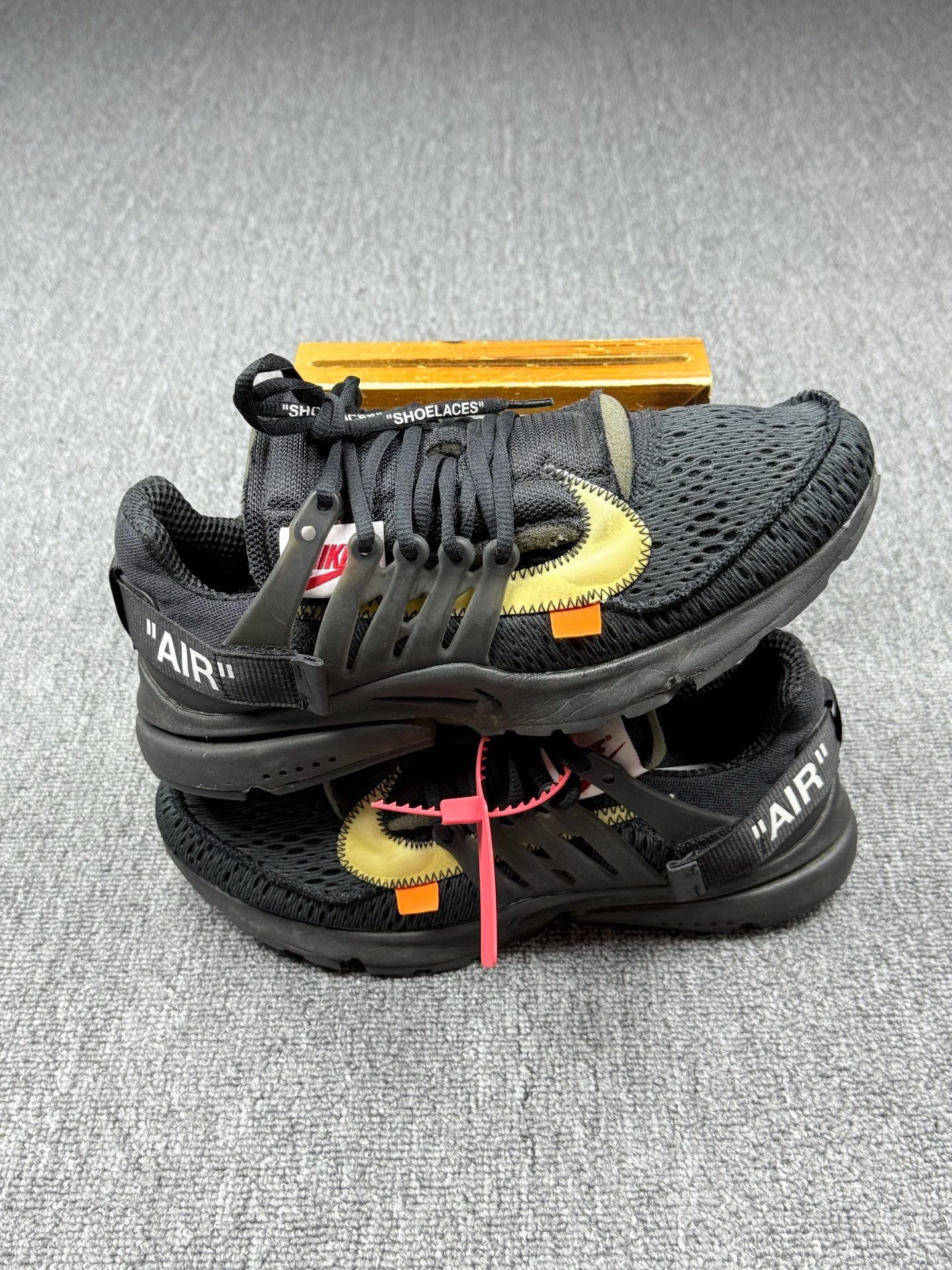 Nike Nike Black Lowtop Sneakers 9 Men Size US 9 / EU 42 - 2 Thumbnail