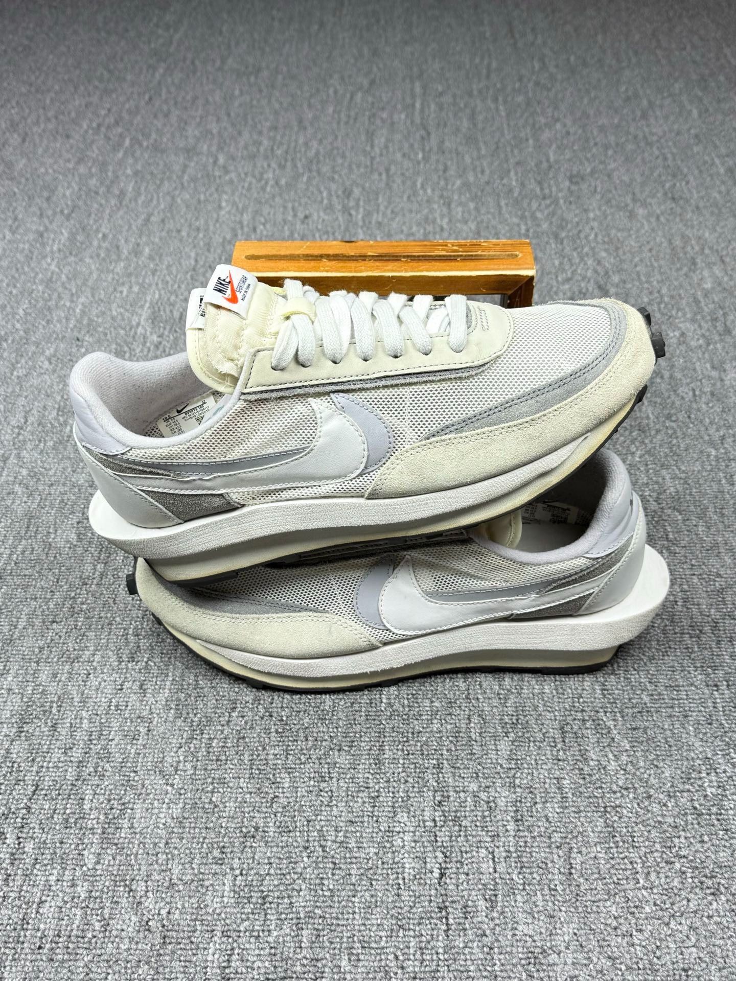 Nike Nike SACAI White Lowtop Sneakers 11 Men Size US 11 / EU 44 - 2 Thumbnail