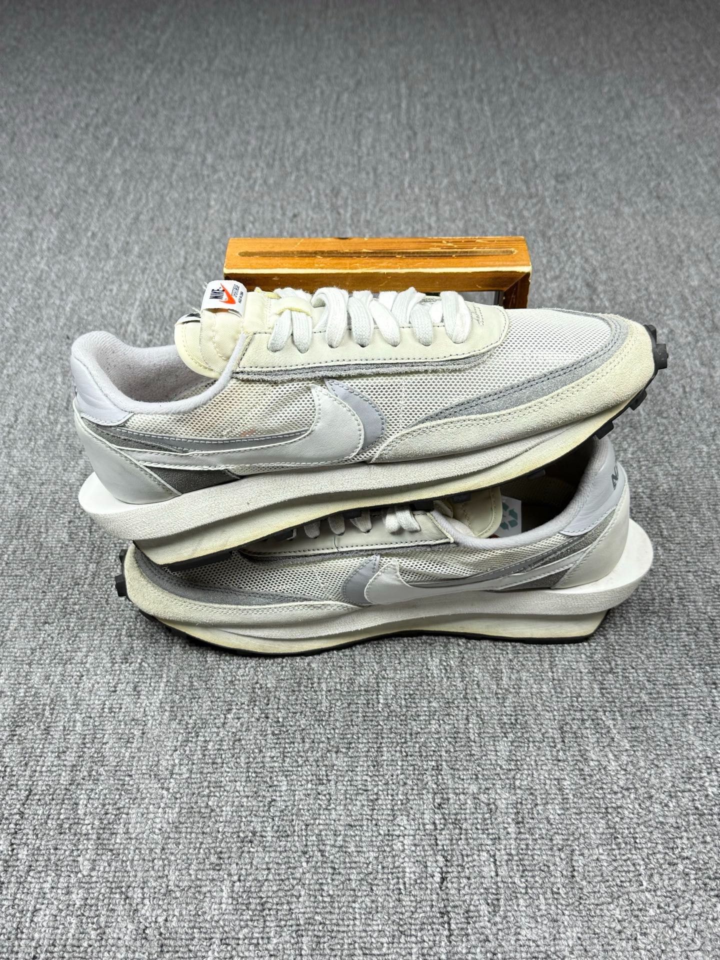 Nike Nike SACAI White Lowtop Sneakers 11 Men Size US 11 / EU 44 - 3 Thumbnail