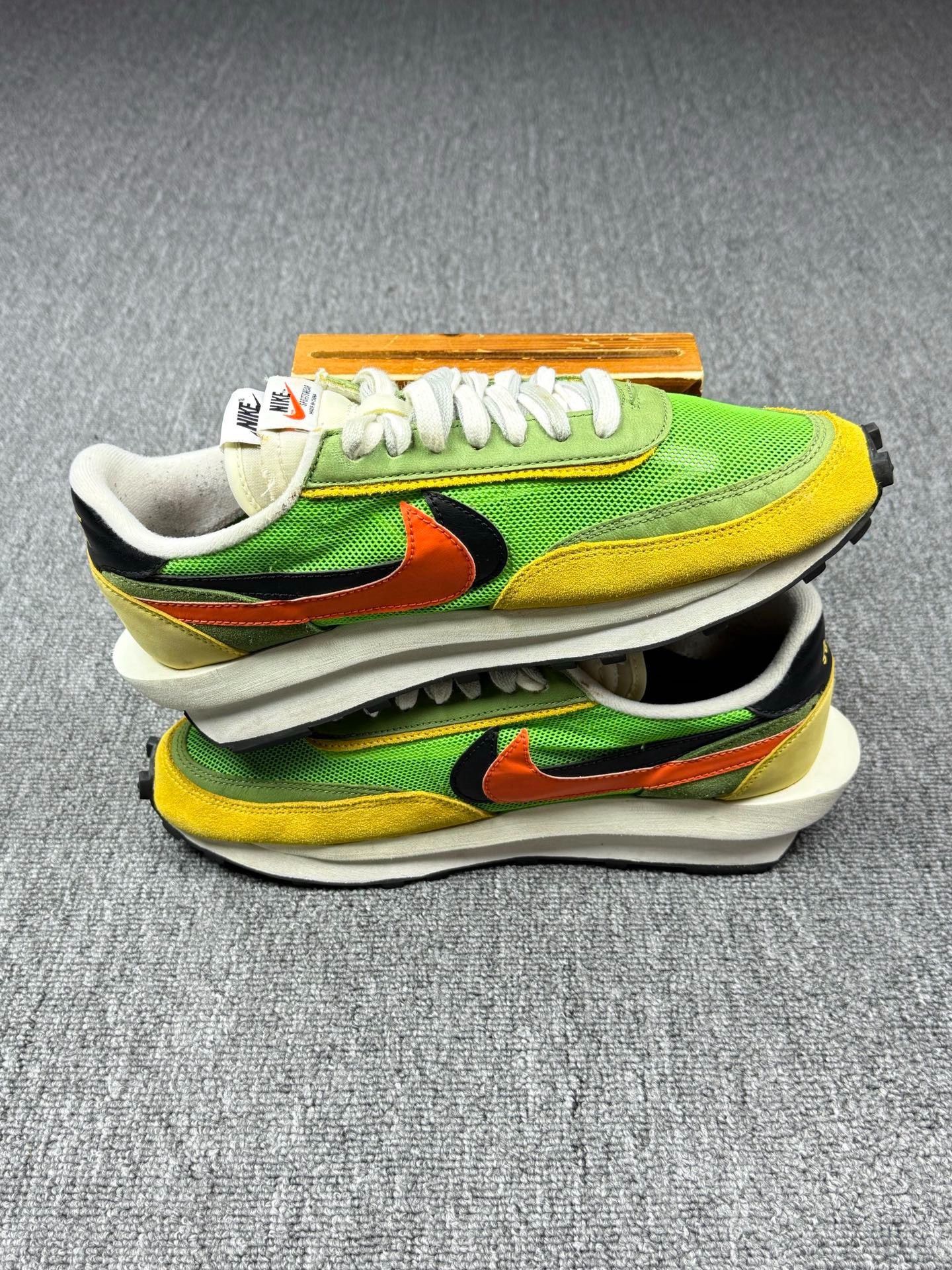Nike Nike SACAI Yellow Lowtop Sneakers 11 Men Size US 11 / EU 44 - 3 Thumbnail