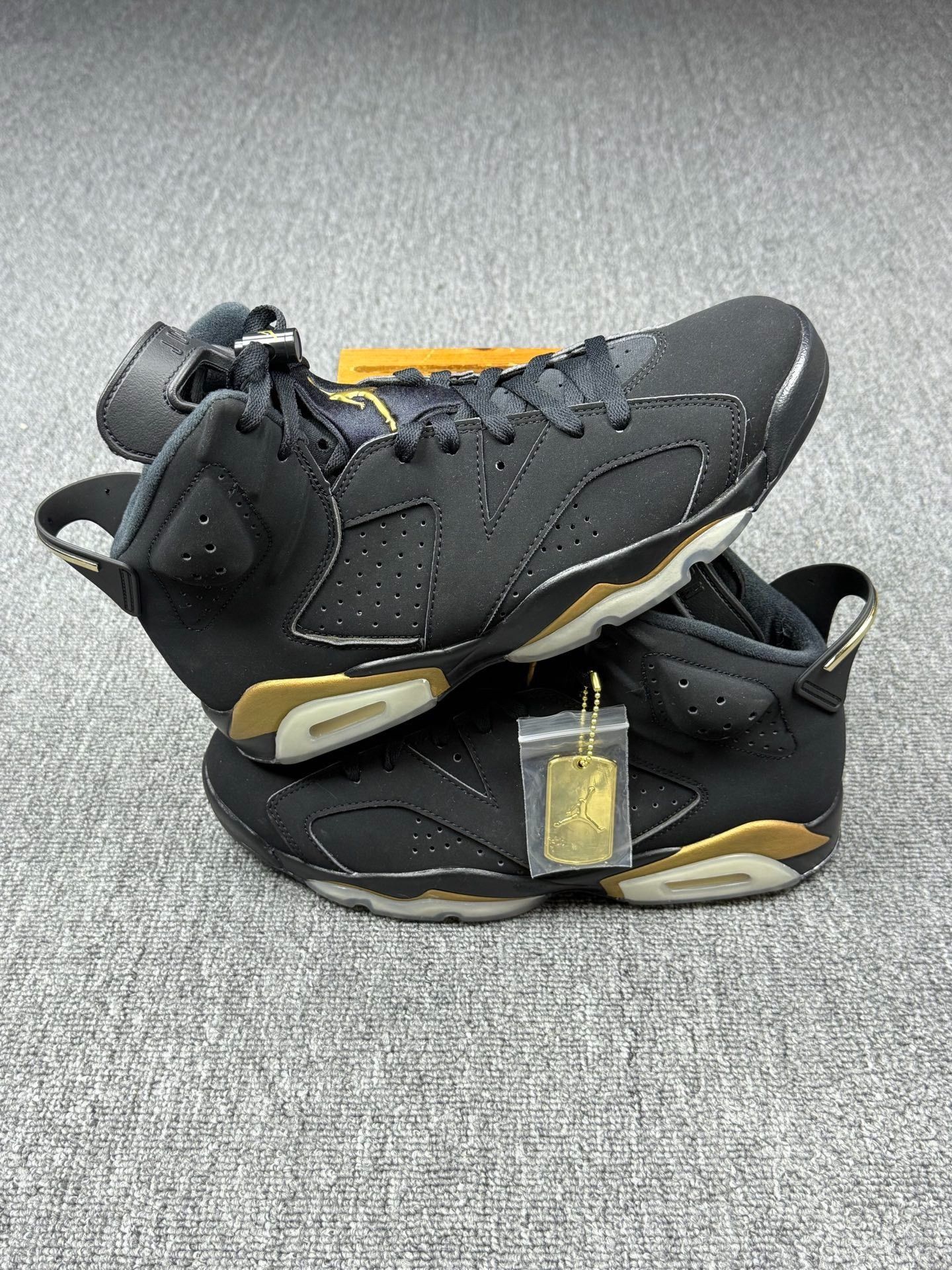 Nike Nike AJ6 Black Lowtop Sneakers 11 Men Size US 11 / EU 44 - 2 Thumbnail