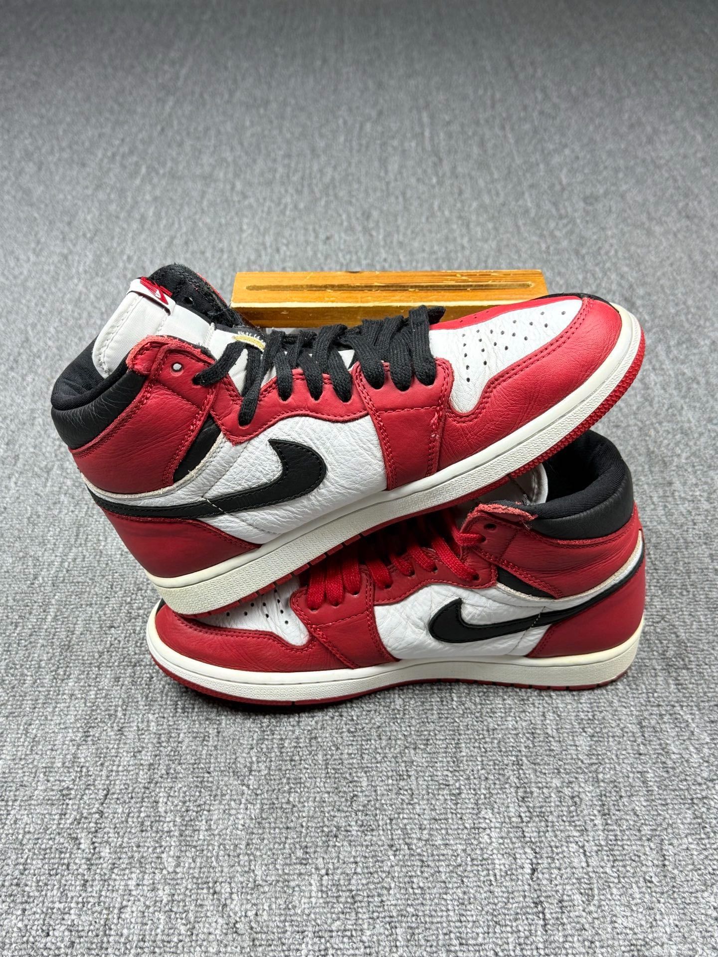 Nike Nike AJ1 Lowtop Sneakers 9 Men Size US 9 / EU 42 - 3 Thumbnail