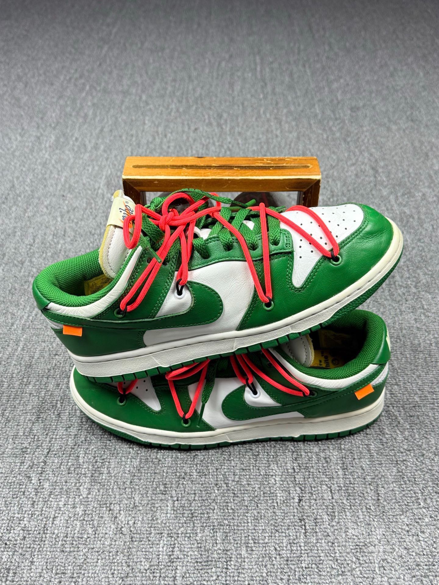 Nike Nike DUNK Green Lowtop Sneakers 9 Men Size US 9 / EU 42 - 2 Thumbnail