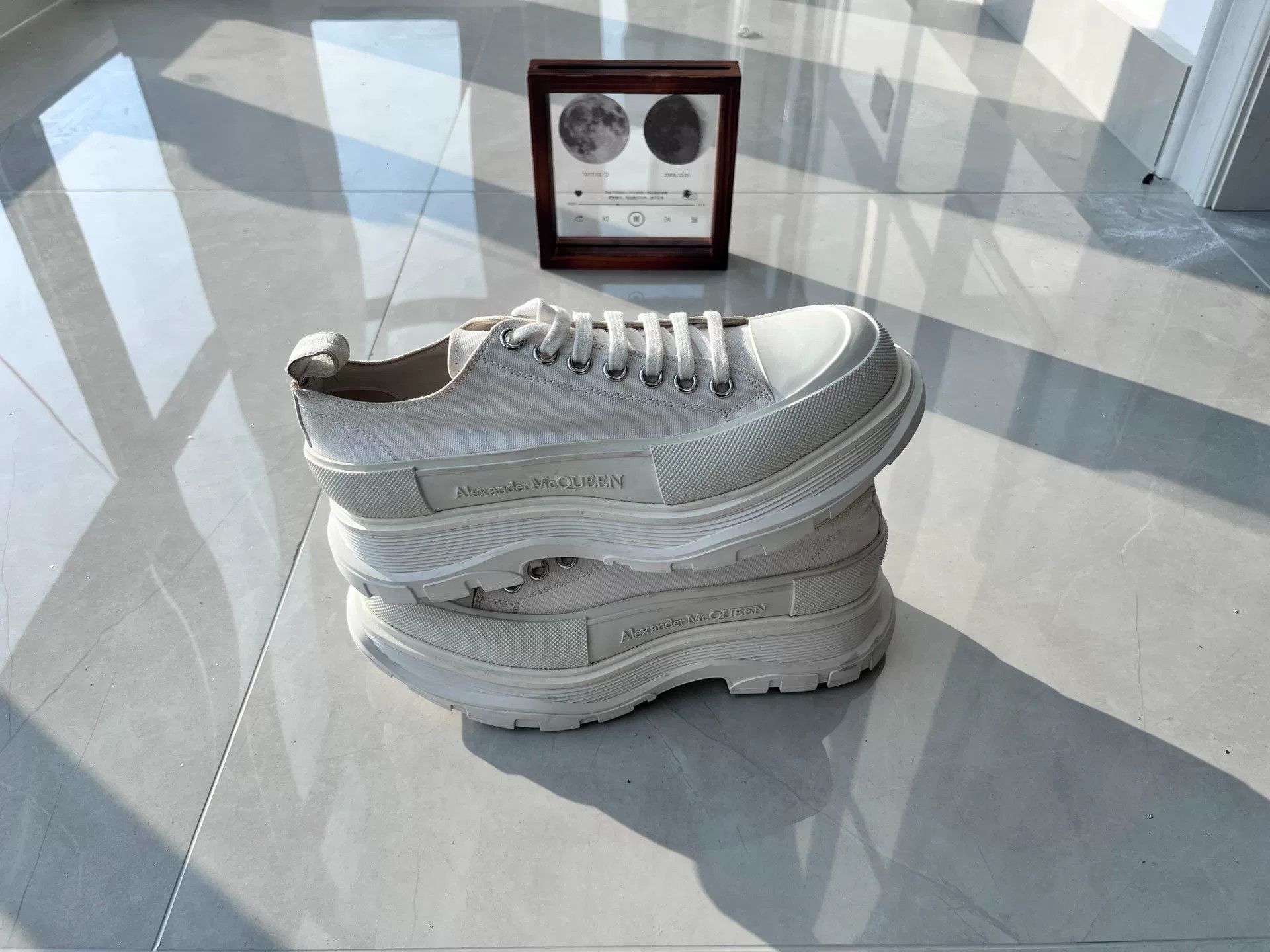 Alexander McQueen Alexander McQueen White Boots 8 Men Size US 8 / EU 41 - 2 Thumbnail