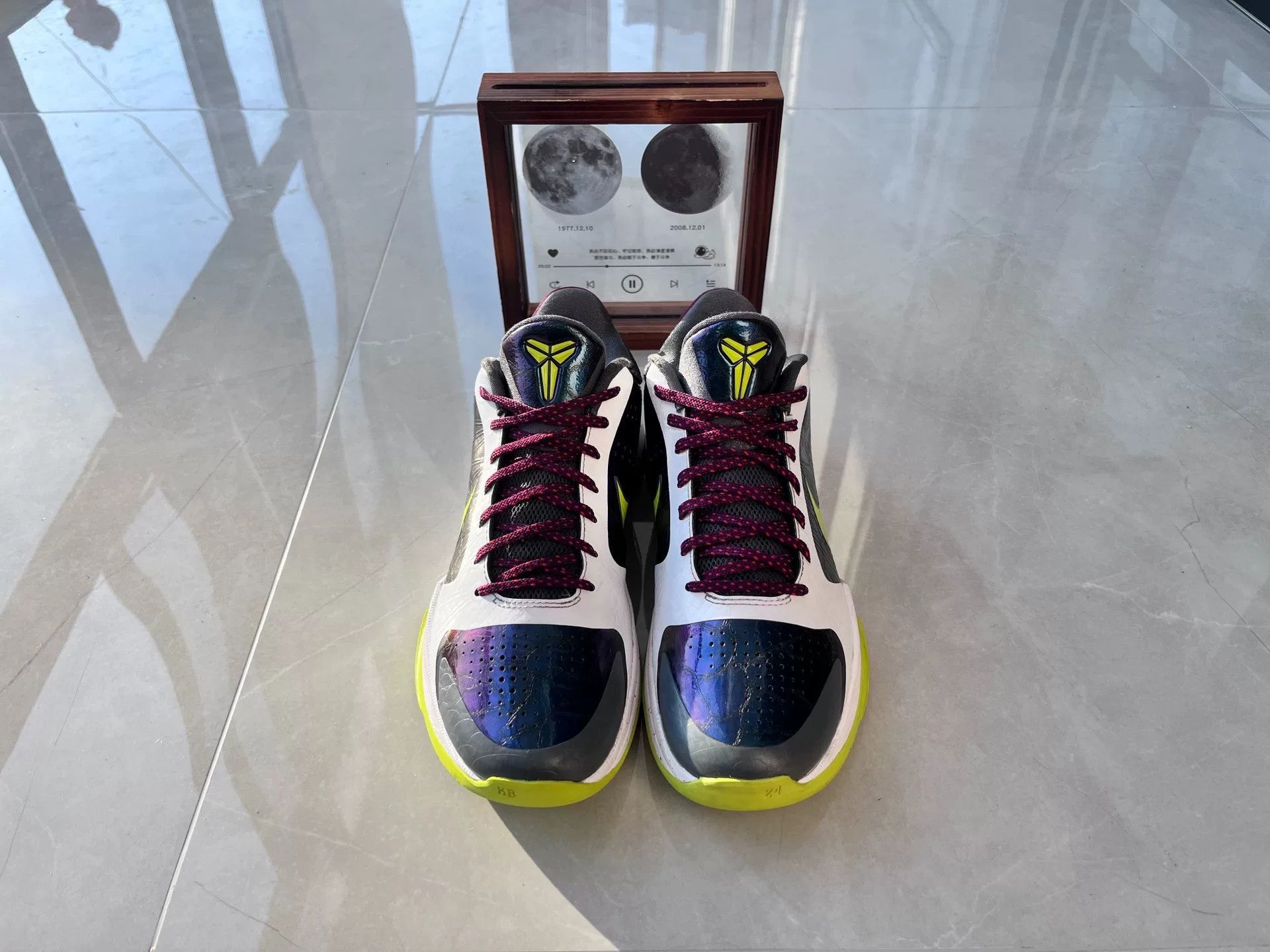Nike Nike KOBE5 Lowtop Sneakers 9 Men Size US 9 / EU 42 - 4 Thumbnail