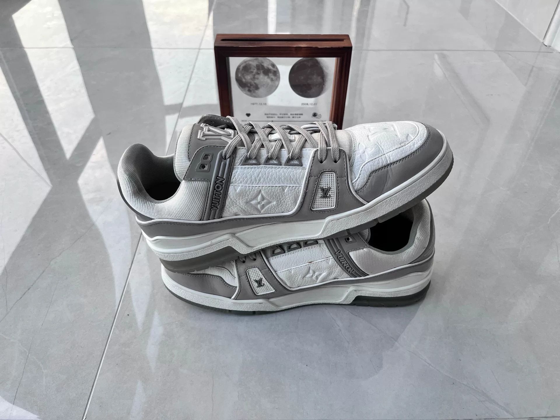Louis Vuitton Louis Vuitton Training White Lowtop Sneakers 9 Men Size US 9 / EU 42 - 3 Thumbnail