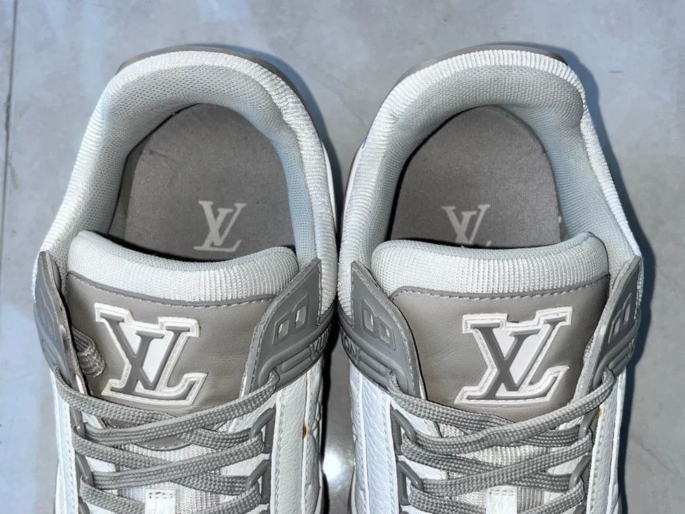 Louis Vuitton Louis Vuitton Training White Lowtop Sneakers 9 Men Size US 9 / EU 42 - 9 Thumbnail